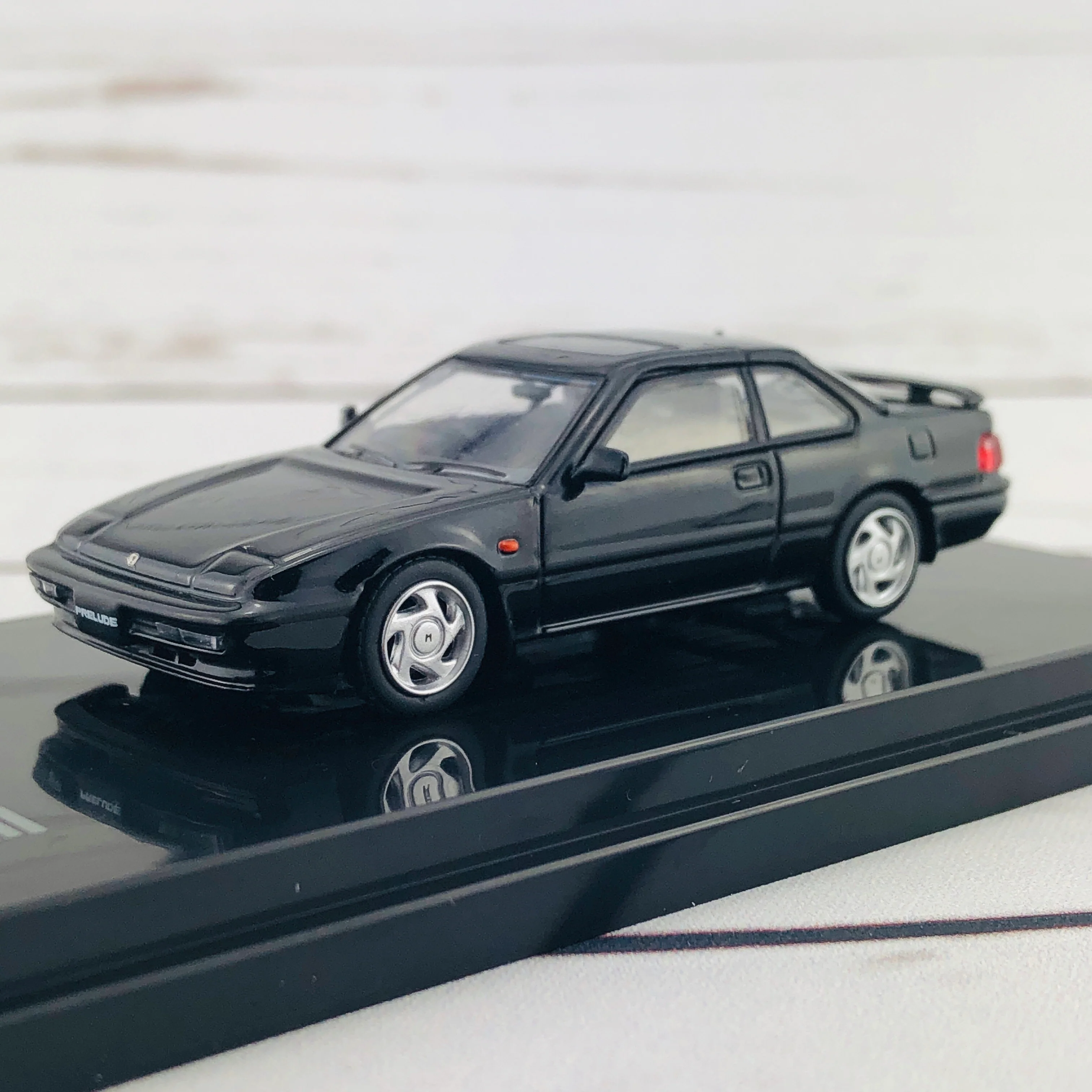 HOBBY JAPAN 1/64 Honda Prelude Si (BA5) 1989 Granada Black Pearl HJ641002ABK - Image 4