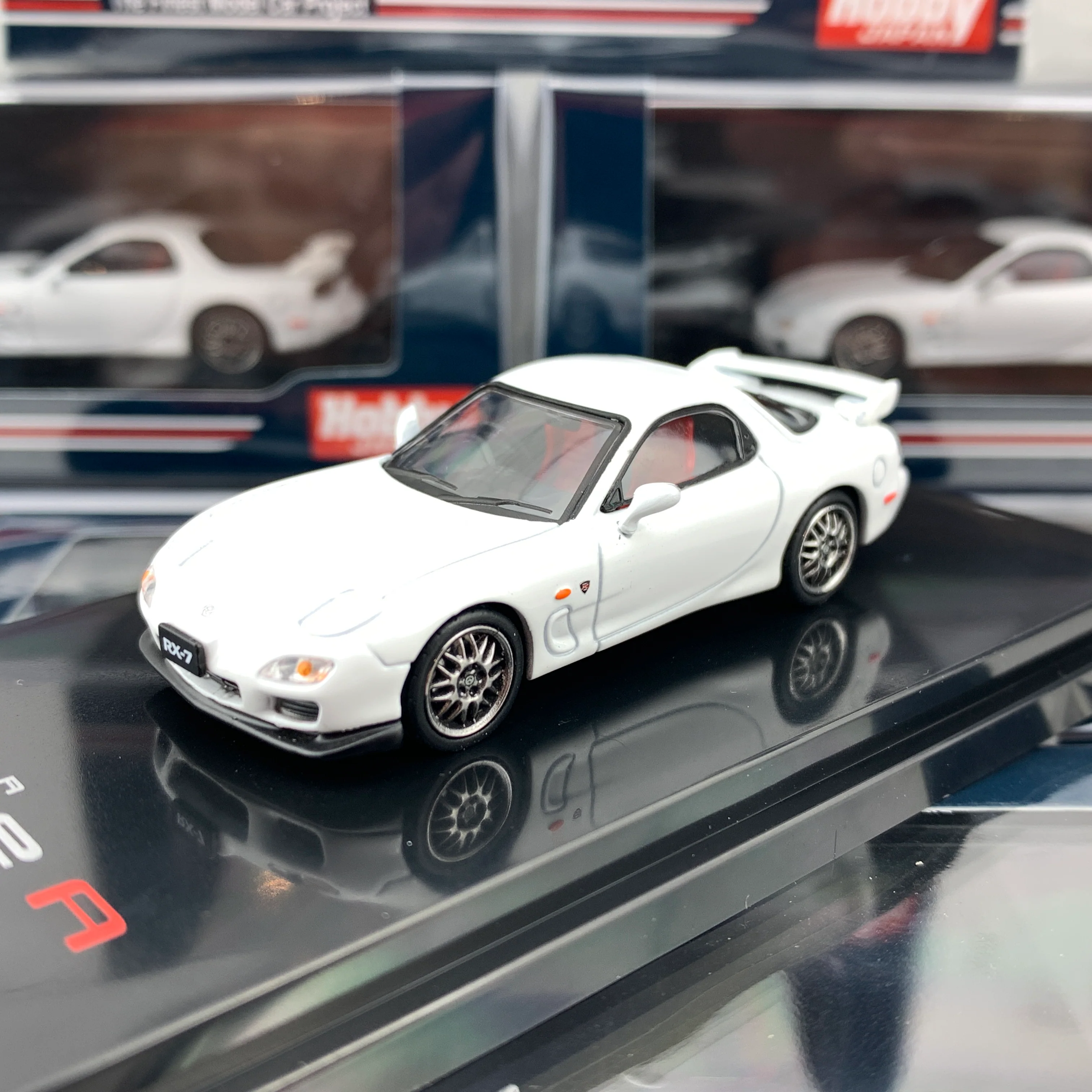 HOBBY JAPAN 1/64 Mazda RX7 FD3S Spirit R Type A Pure White HJ641007AW - Image 2