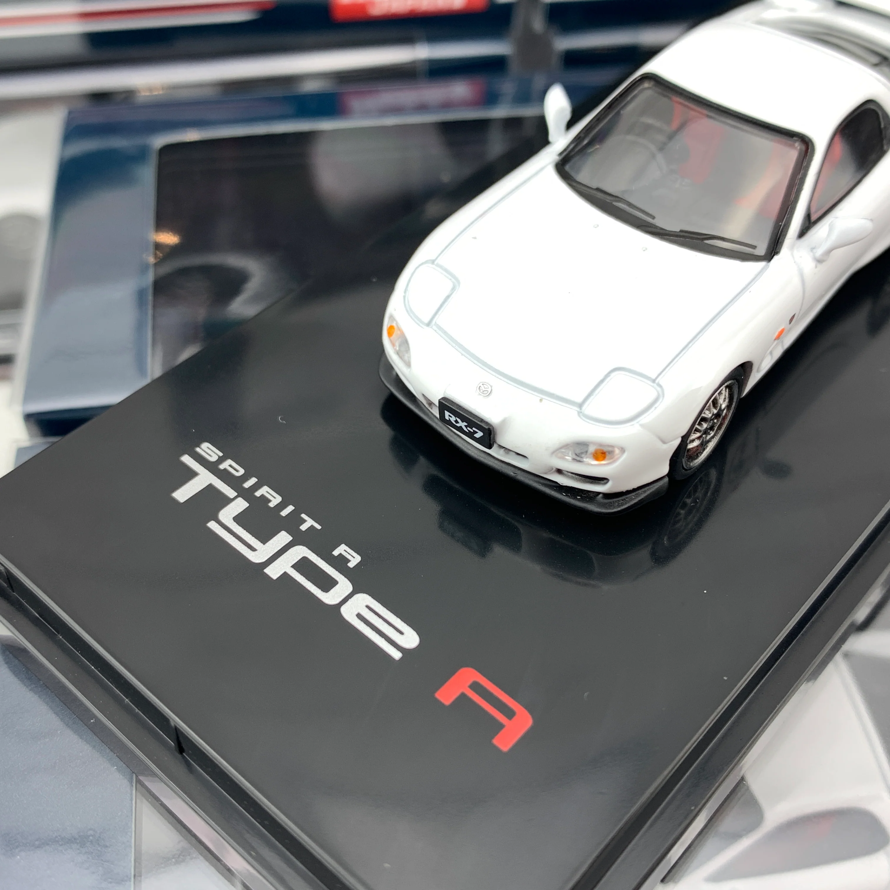 HOBBY JAPAN 1/64 Mazda RX7 FD3S Spirit R Type A Pure White HJ641007AW - Image 3