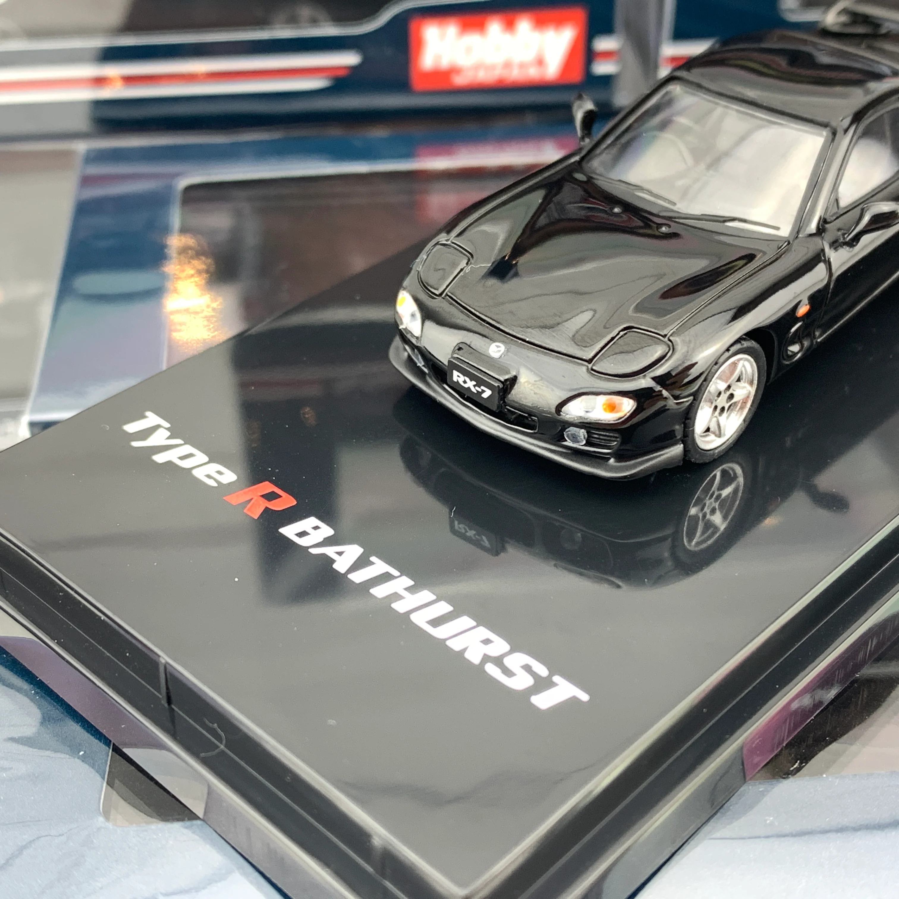 HOBBY JAPAN 1/64 Mazda RX7 FD3S Type R Bathurst Brilliant Black HJ641007CBK - Image 3