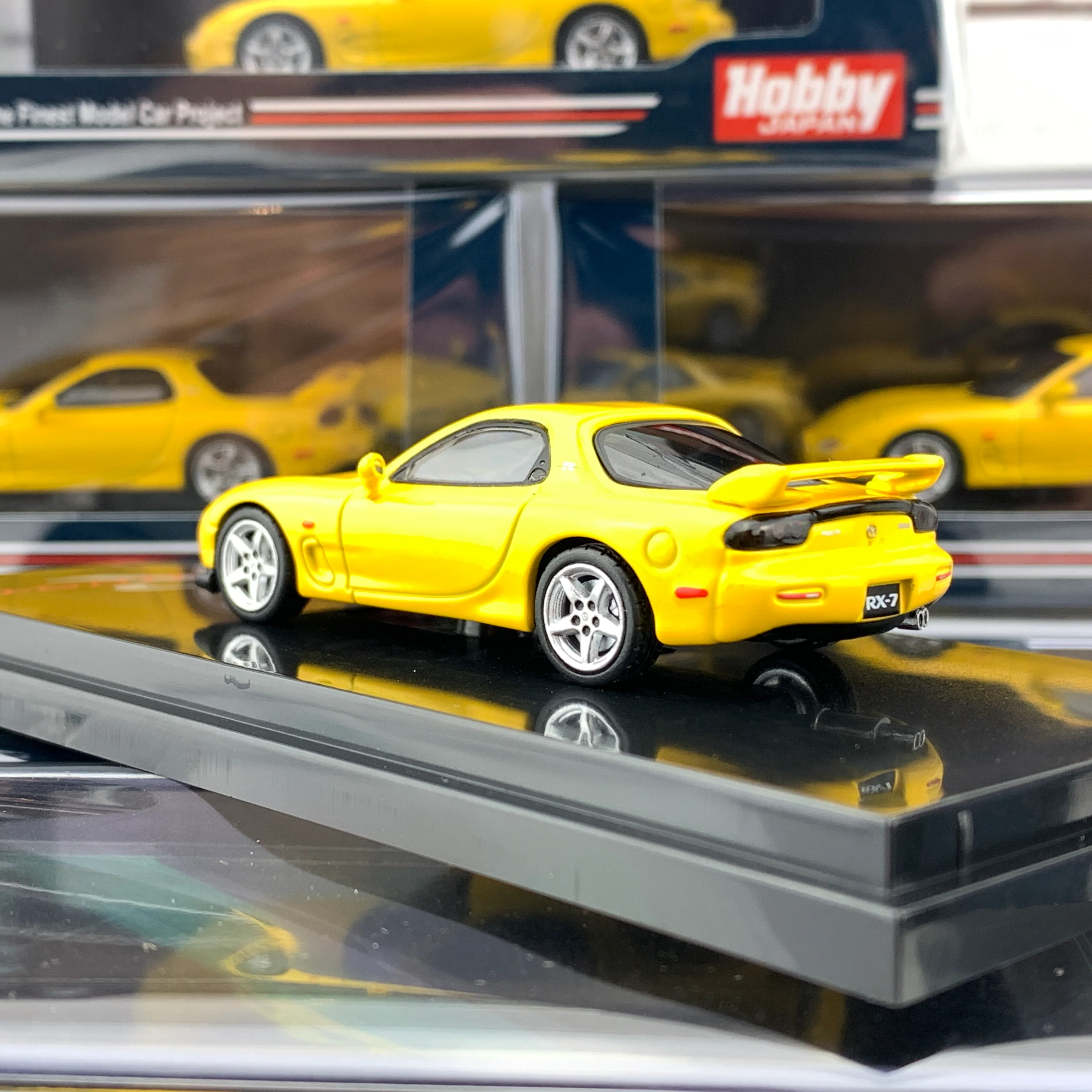 HOBBY JAPAN 1/64 Mazda RX7 FD3S Type R Bathurst R Sunburst Yellow  HJ641007BY - Image 4