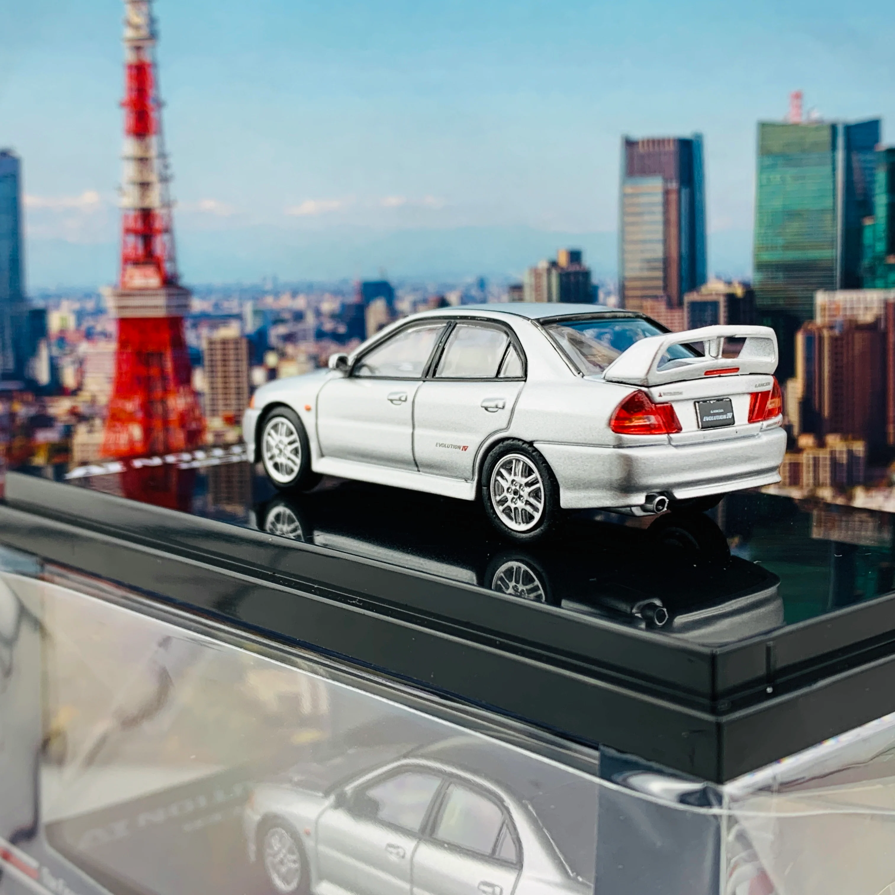 HOBBY JAPAN 1/64 Mitsubishi Lancer GSR Evolution IV CN9A Steel Silver HJ641011S - Image 4
