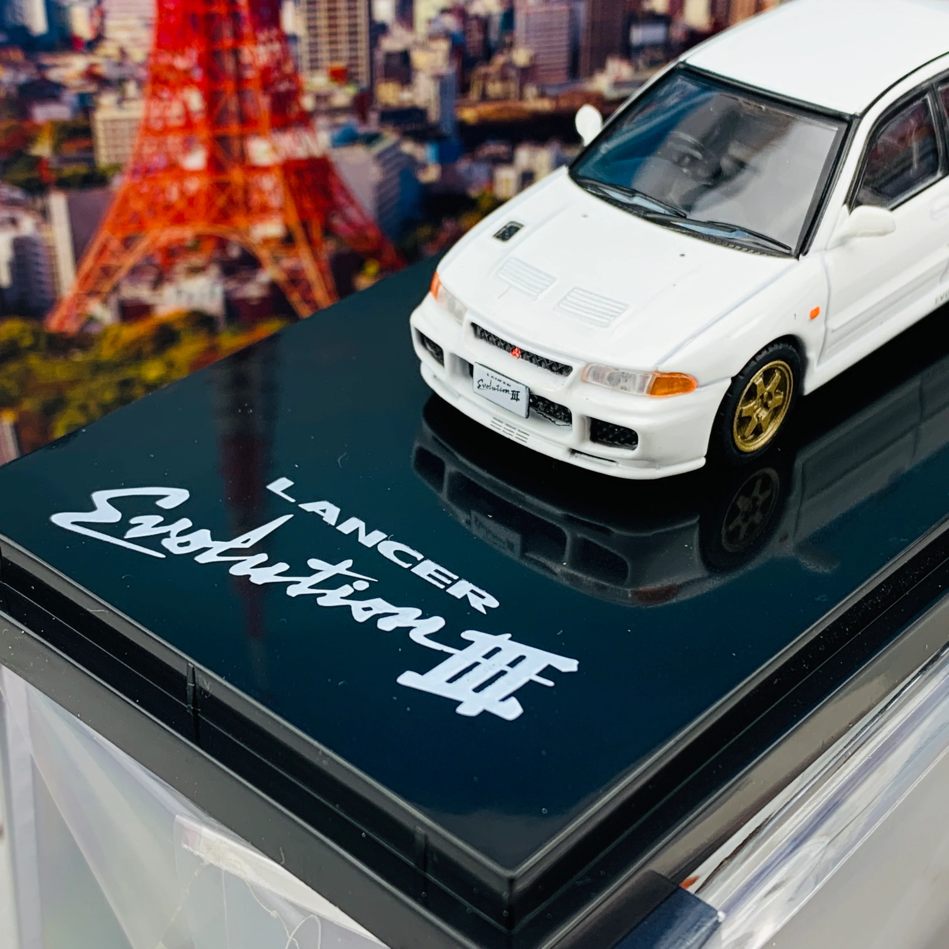 HOBBY JAPAN 1/64 Mitsubishi Lancer GSR Evolution III CE9A Customized Version Scortia White HJ641010CW - Image 3