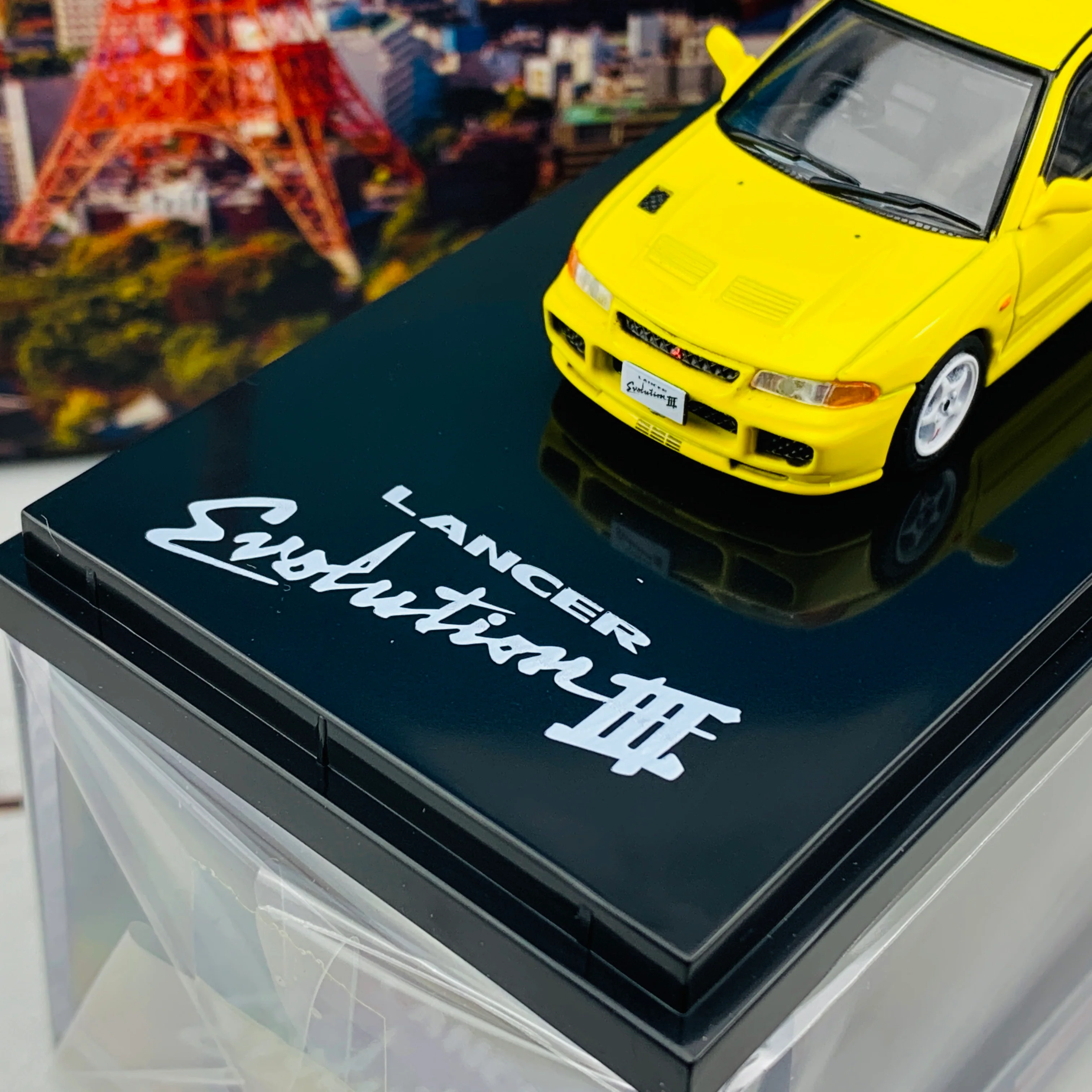 HOBBY JAPAN 1/64 Mitsubishi Lancer GSR Evolution III CE9A Dandelion Yellow HJ641010Y - Image 3