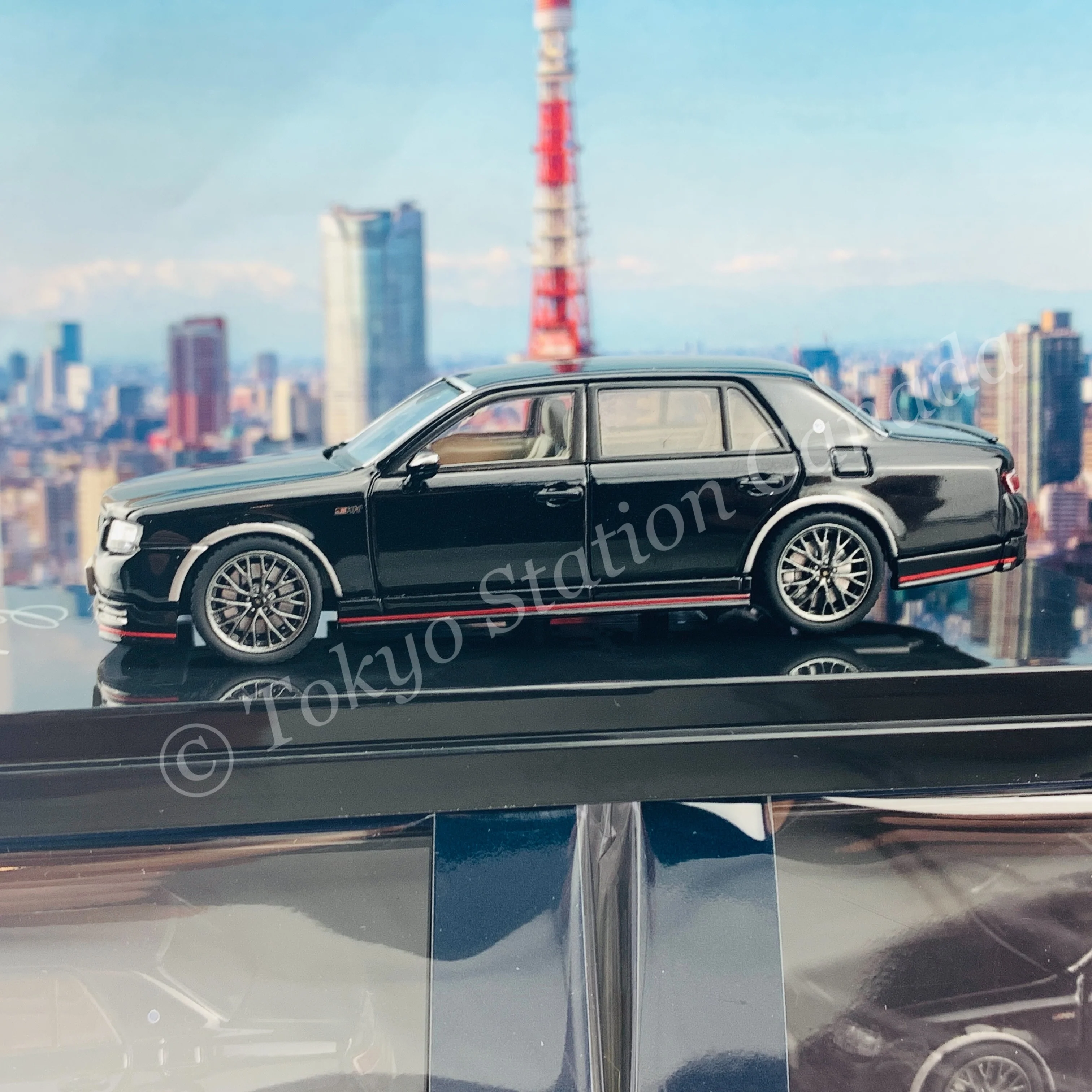 HOBBY JAPAN 1/64 Toyota CENTURY GRMN HJ641019GBK - Image 3