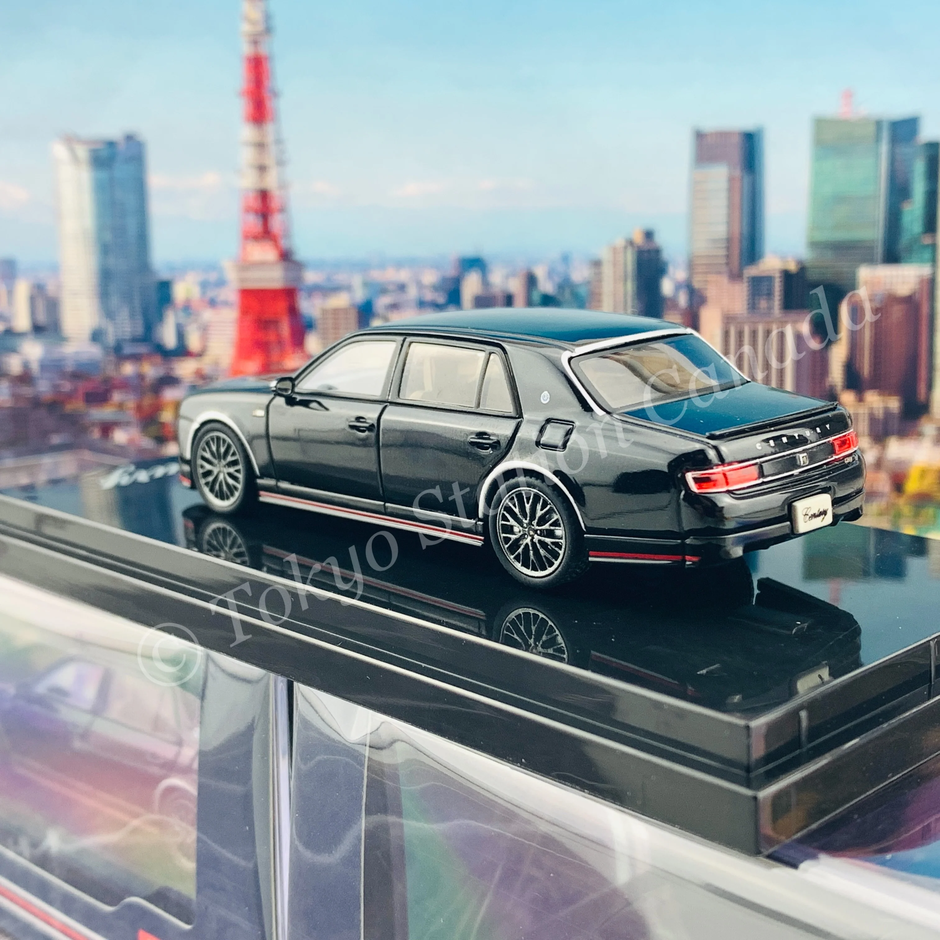 HOBBY JAPAN 1/64 Toyota CENTURY GRMN HJ641019GBK - Image 4