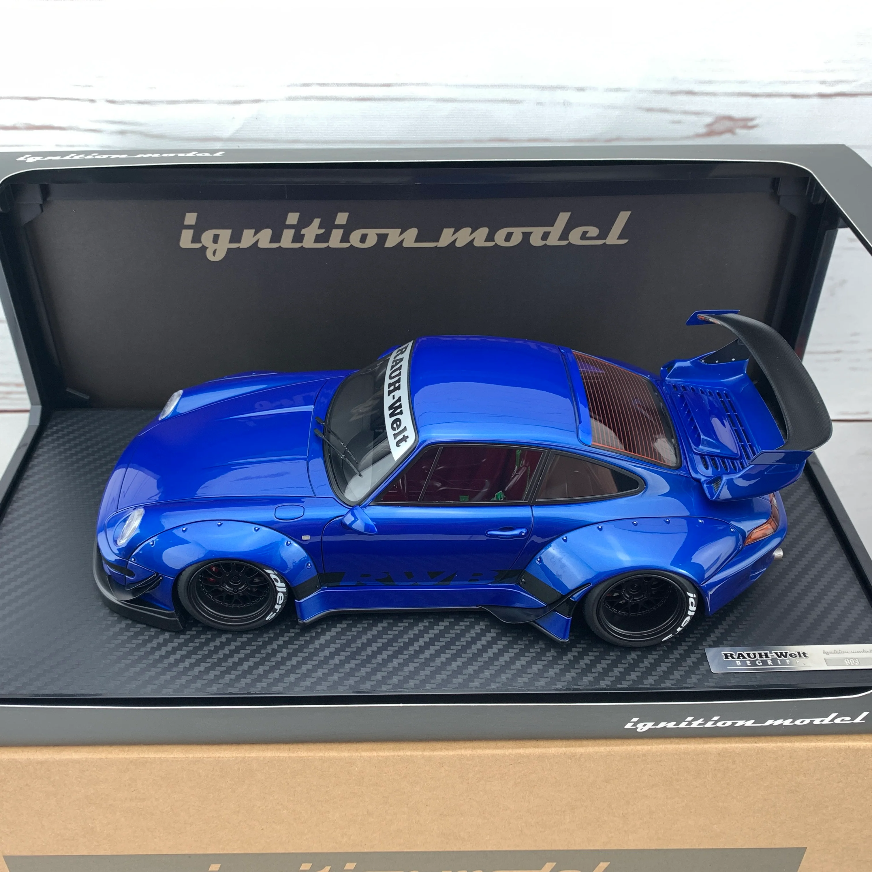 Ignition Model 1/18 RWB 993 Blue Metallic IG1955 - Image 2