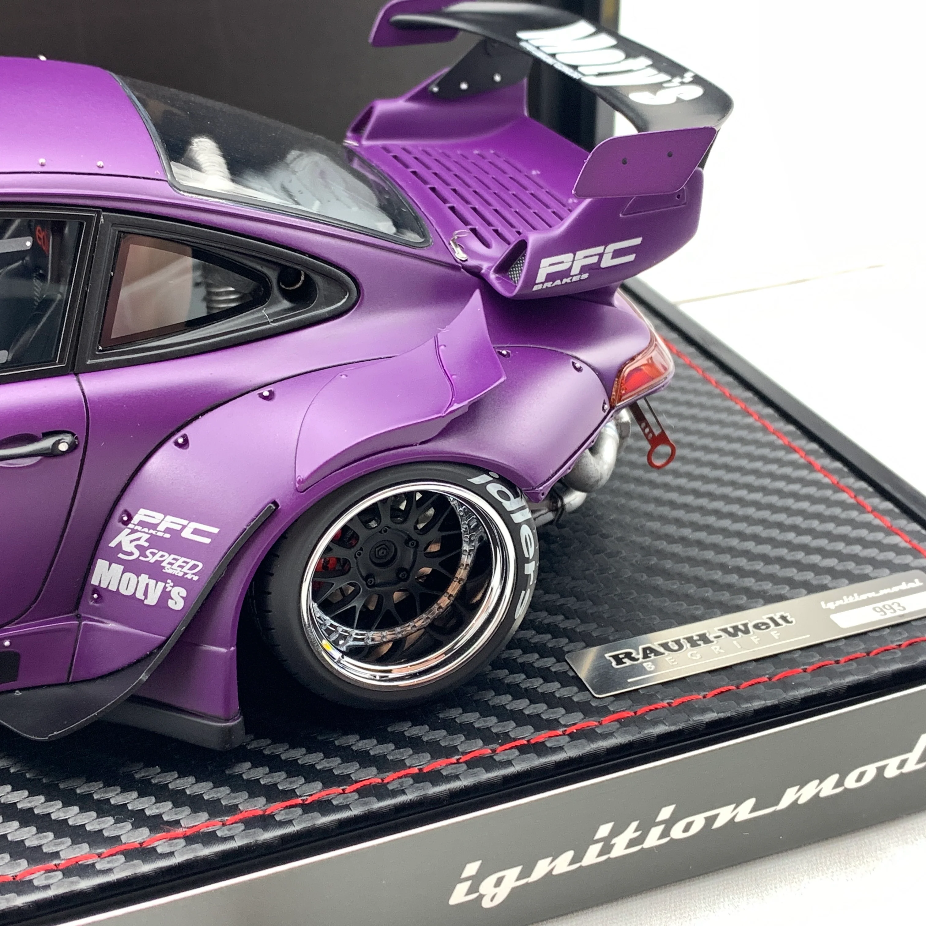 Ignition Model 1/18 RWB 993 Matt Purple IG1958 - Image 10