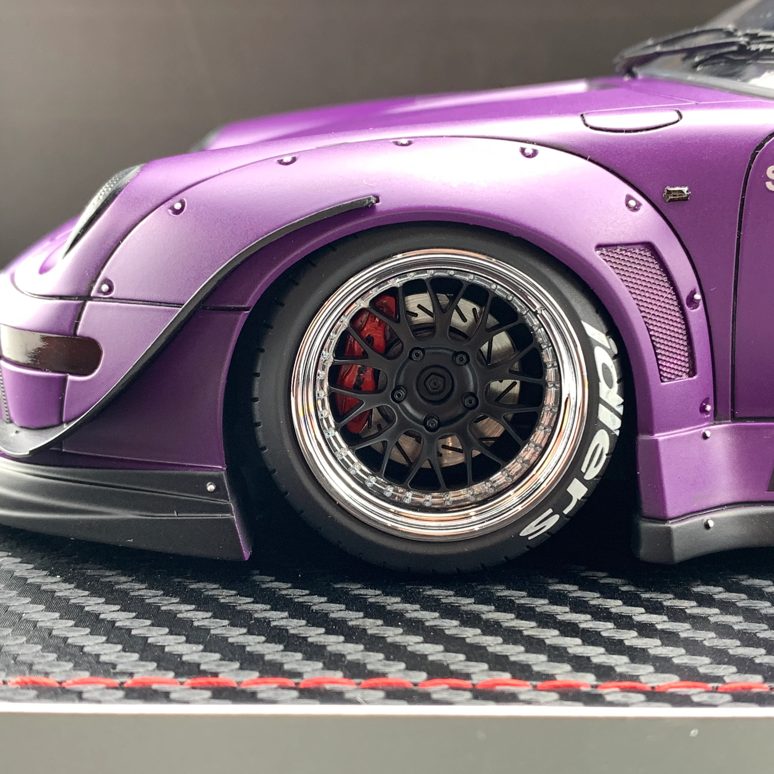 Ignition Model 1/18 RWB 993 Matt Purple IG1958 - Image 9