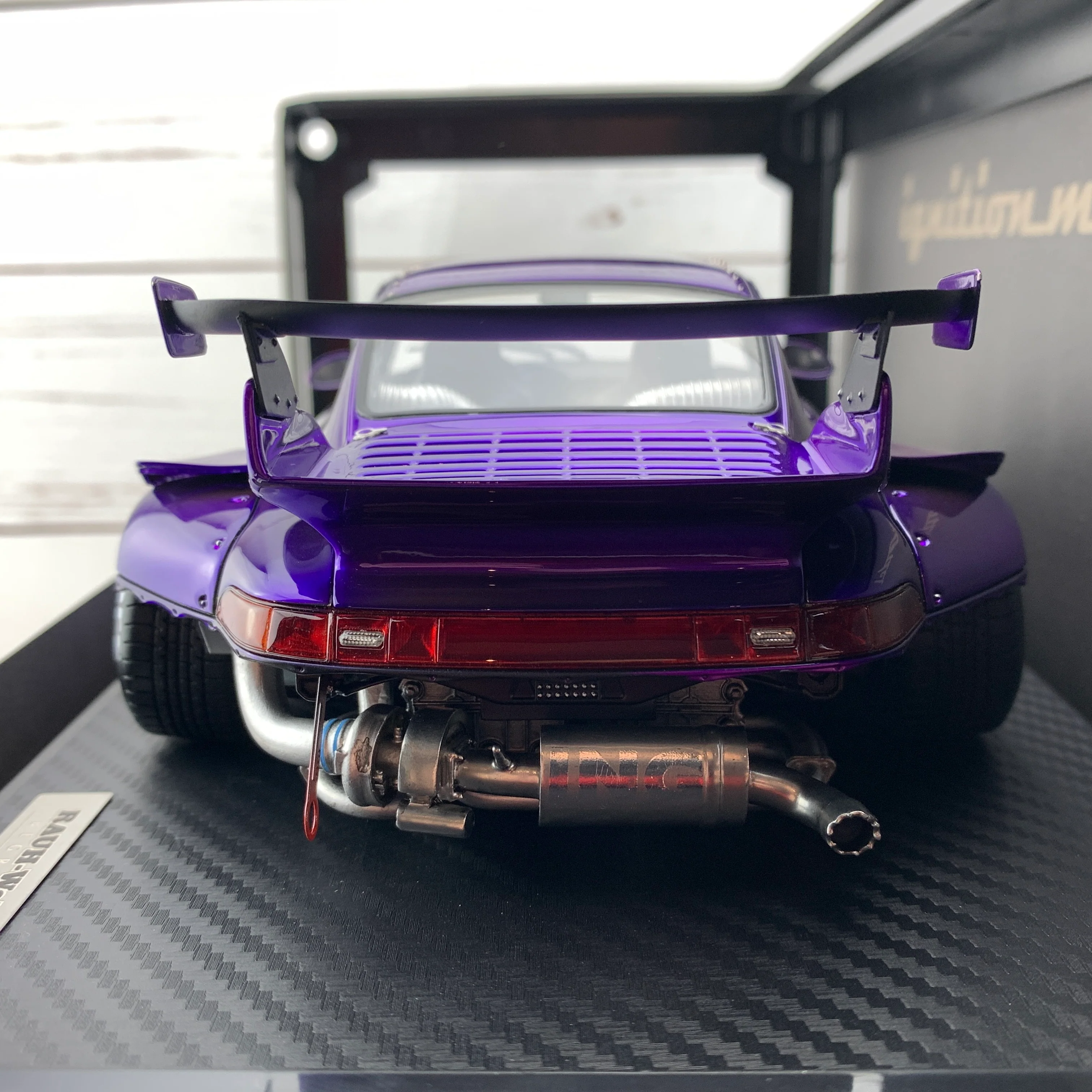 Ignition Model 1/18 RWB 993 Purple Metallic IG1962 - Image 7
