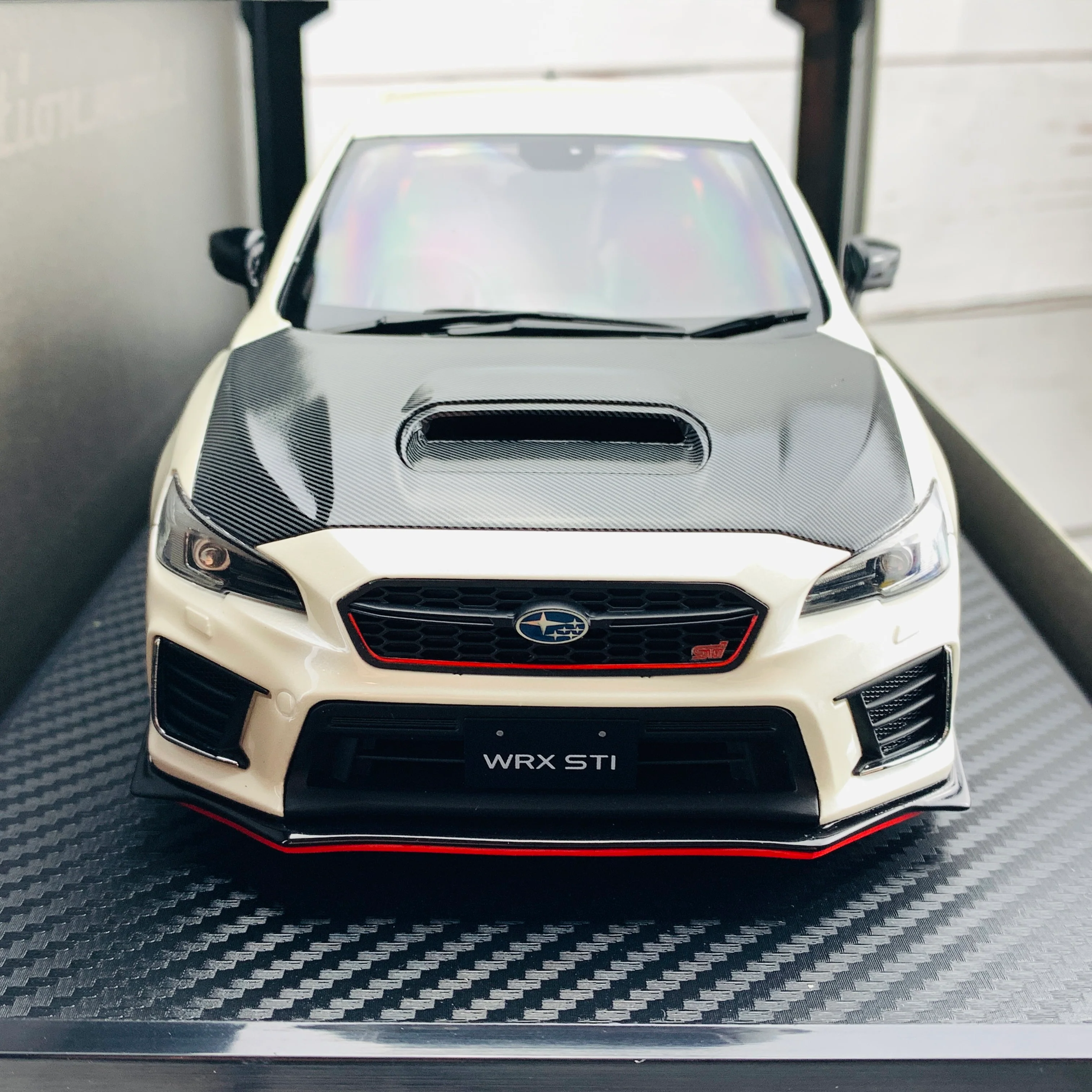 Ignition Model 1/18 SUBARU WRX (CBA-VAB) STI White Pearl IG1668 - Image 6