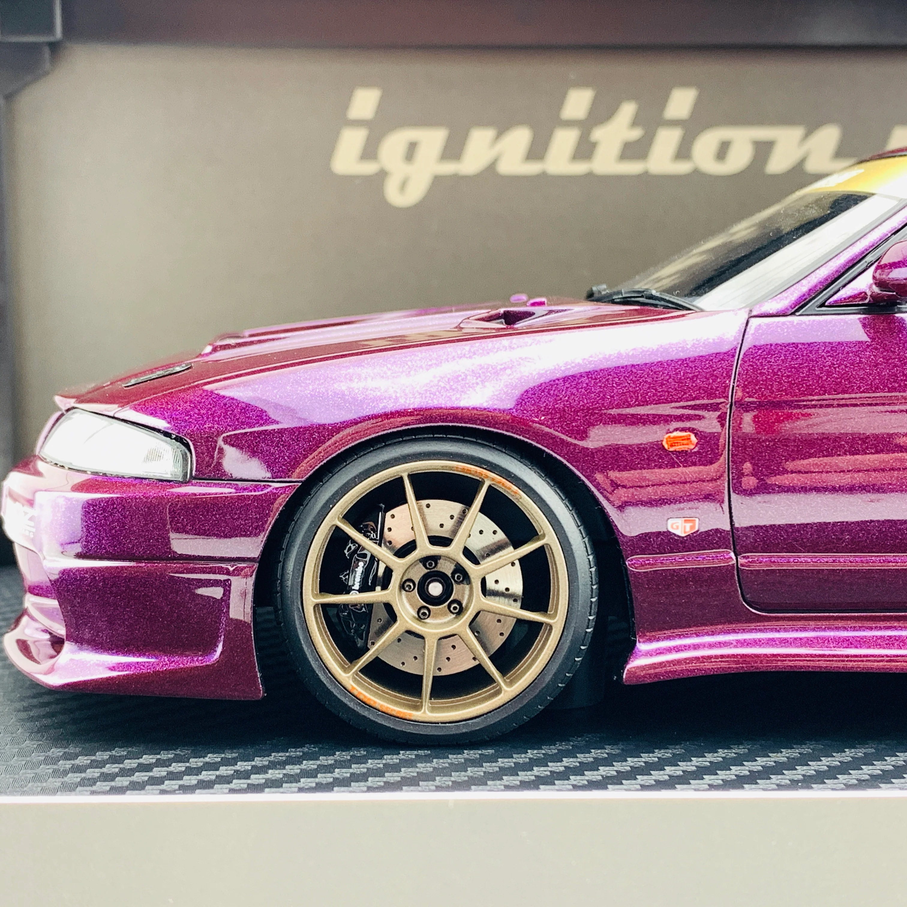 Ignition Model 1/18 TOP SECRET GTR (BCNR33) Midnight Purple IG1927 - Image 2
