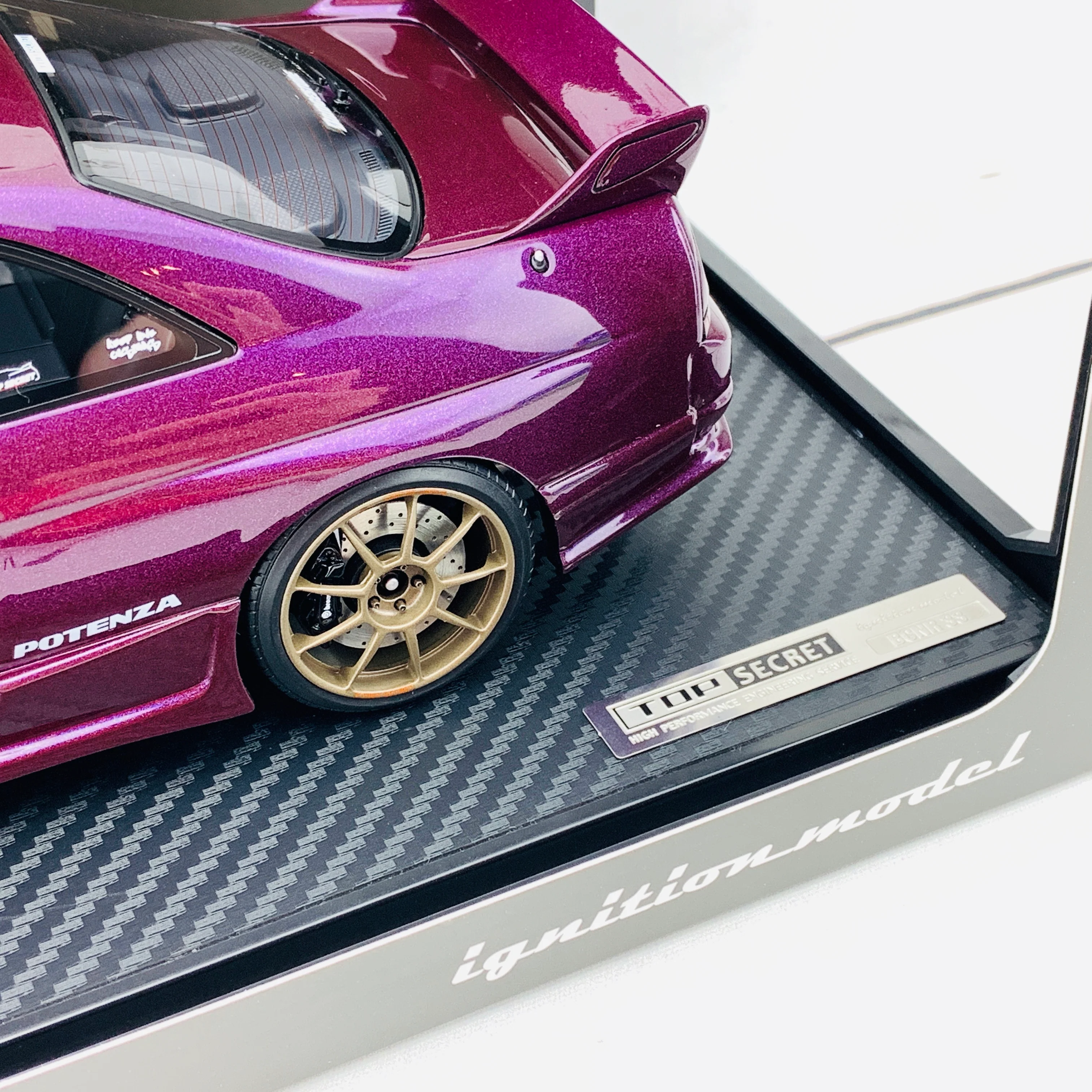 Ignition Model 1/18 TOP SECRET GTR (BCNR33) Midnight Purple IG1927 - Image 3