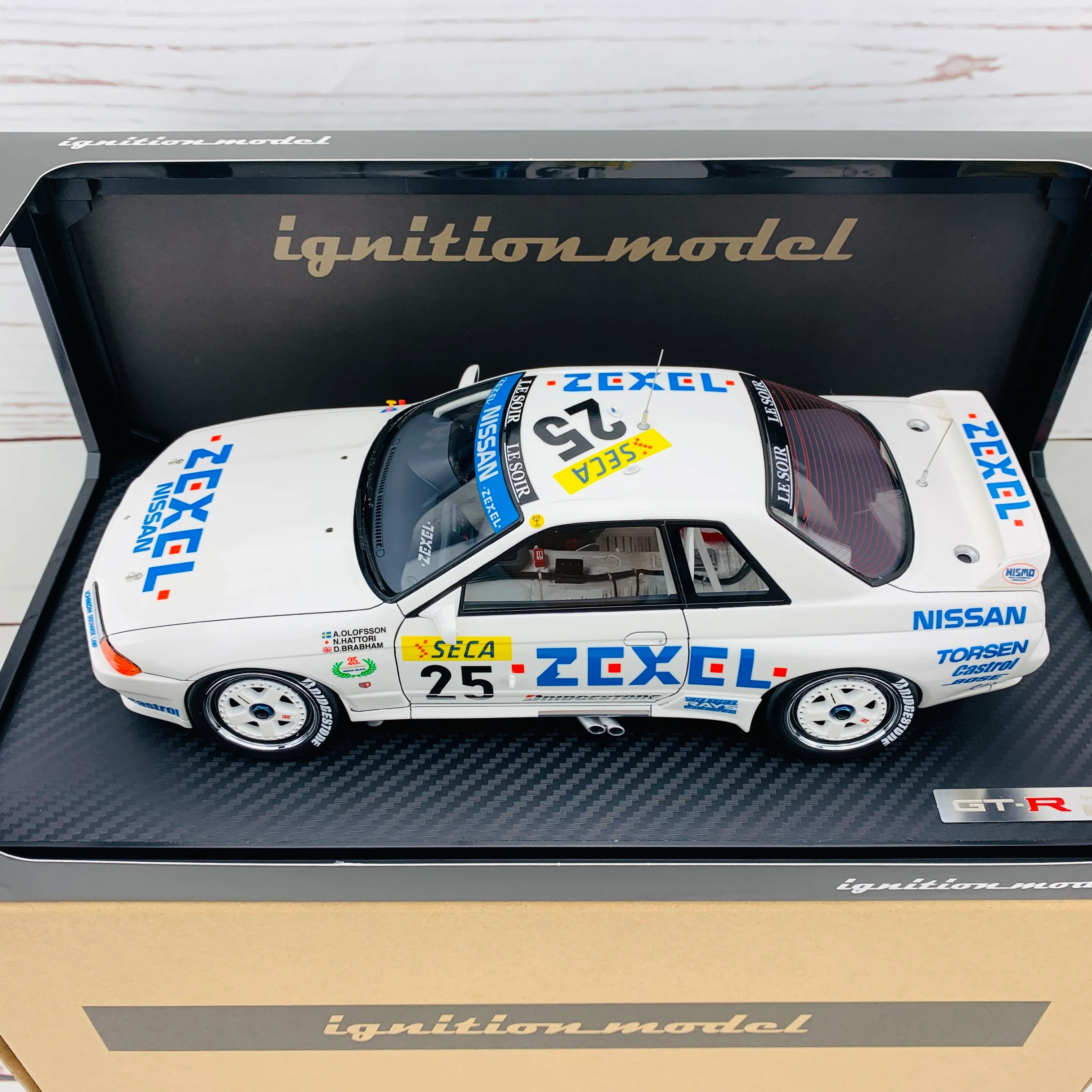 Ignition Model 1/18 ZEXEL SKYLINE (#25) 1991 SPA 24 hours IG2113 - Image 4