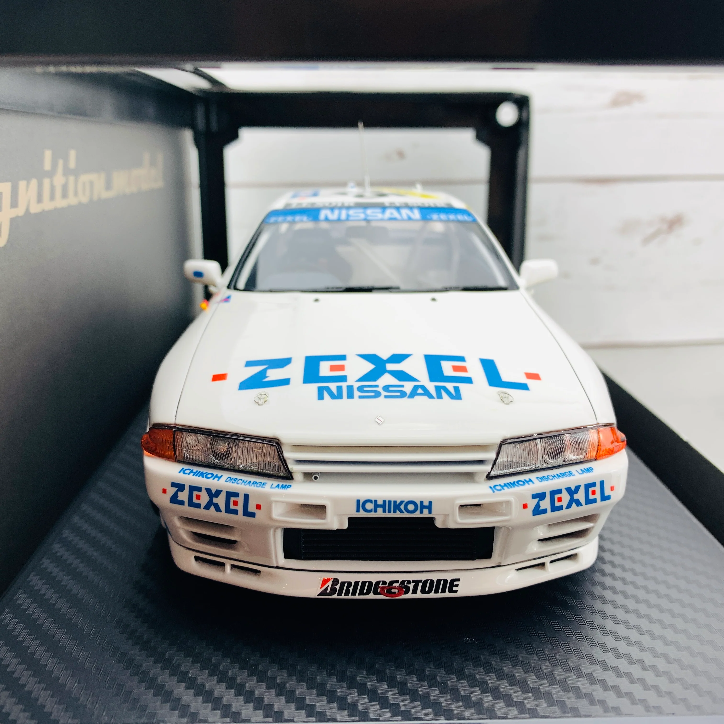 Ignition Model 1/18 ZEXEL SKYLINE (#25) 1991 SPA 24 hours IG2113 - Image 5