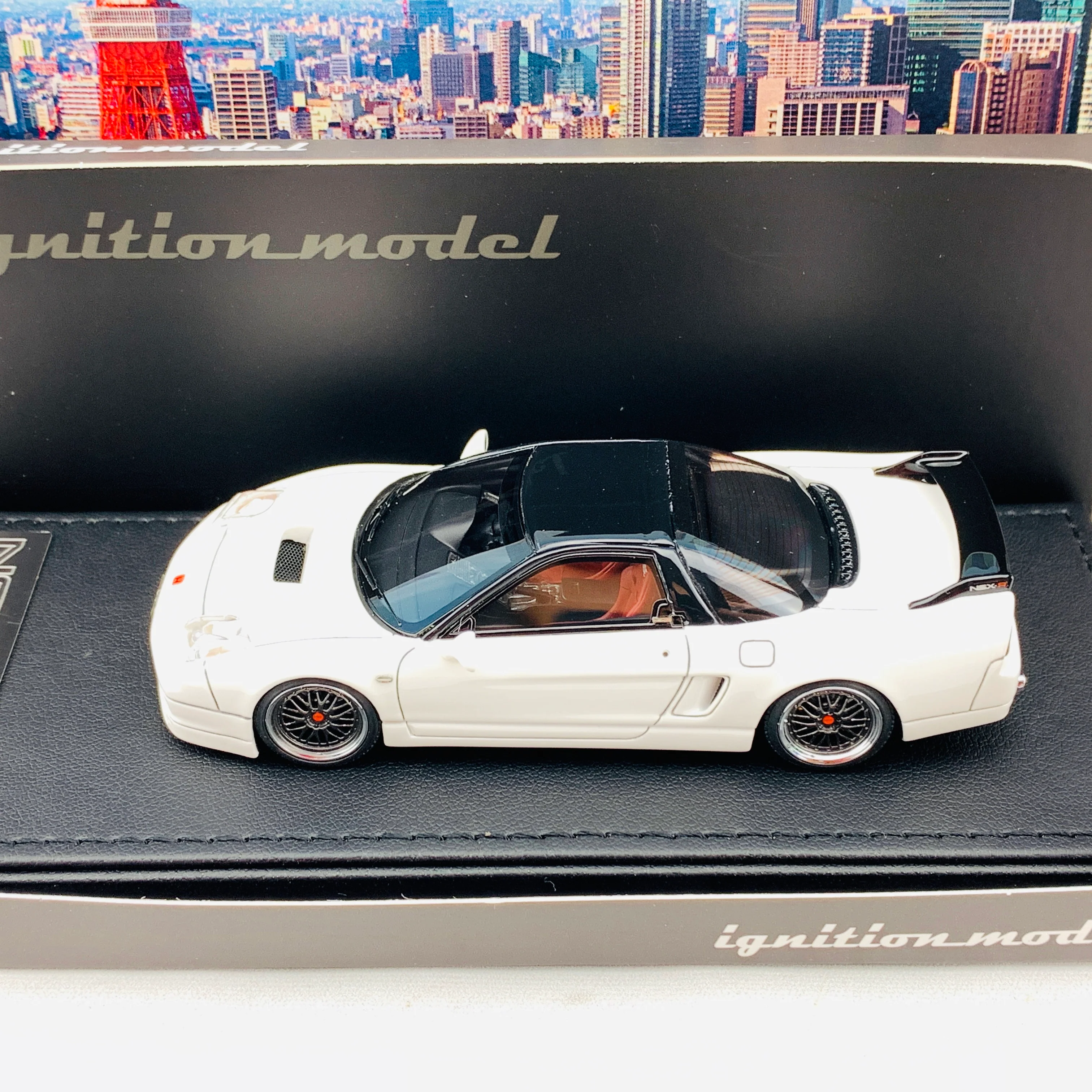Ignition Model 1/43 Honda NSX-R (NA2) White IG1363 - Image 2