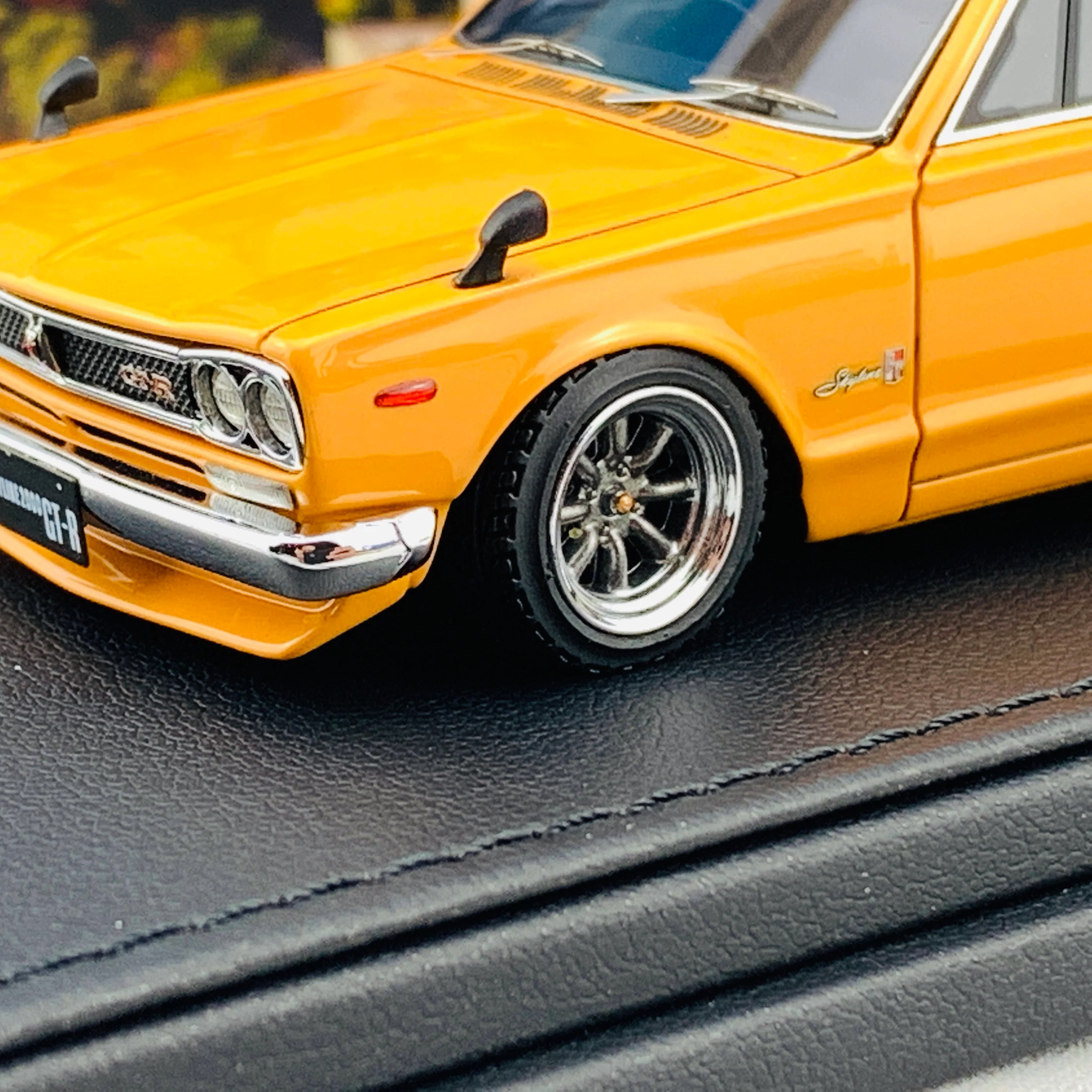 Ignition Model 1/43 Nissan Skyline 2000 GTR (KPGC10) Brown IG1931 - Image 4