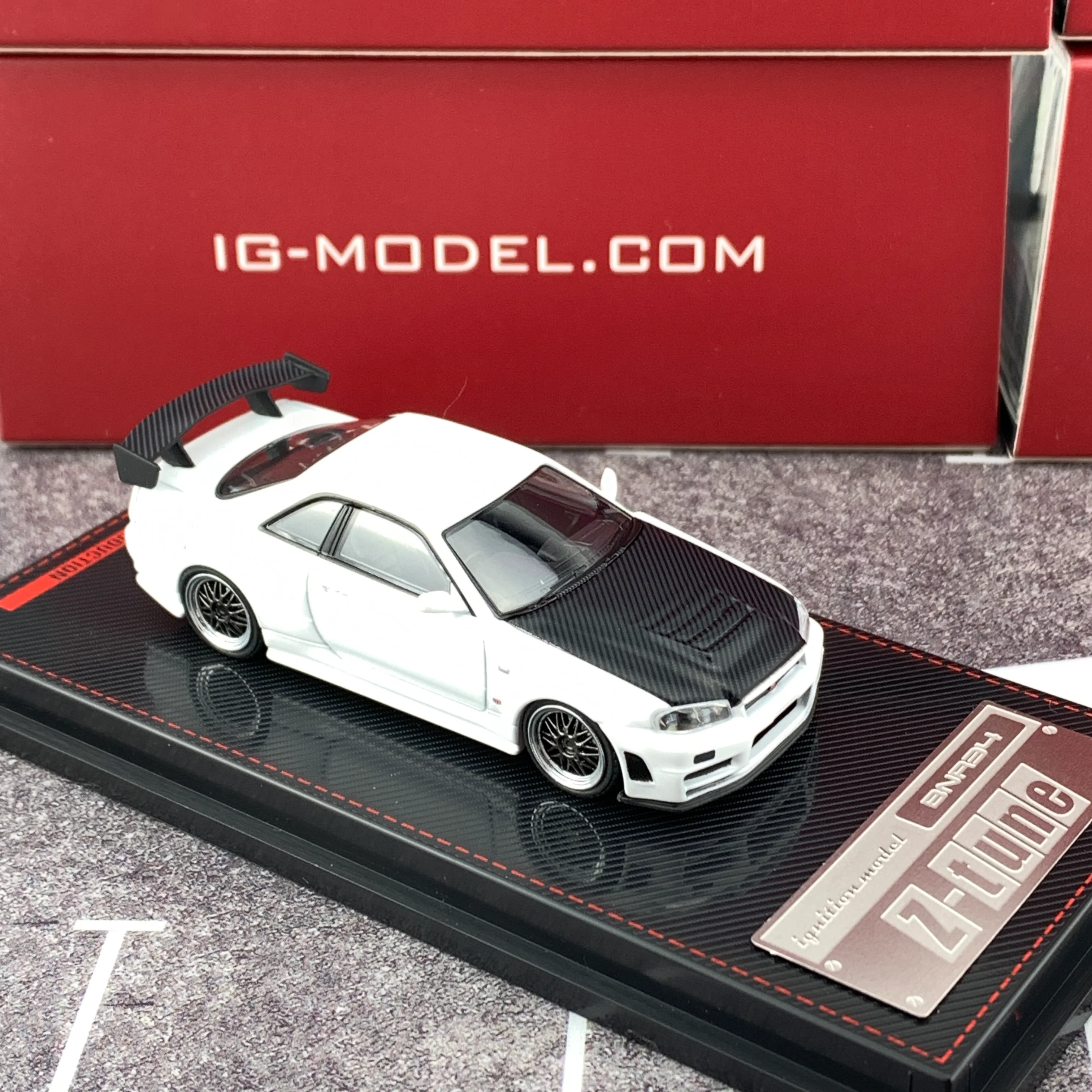 Ignition Model 1/64 Nismo R34 GTR Z-tune White IG1868 - Image 6