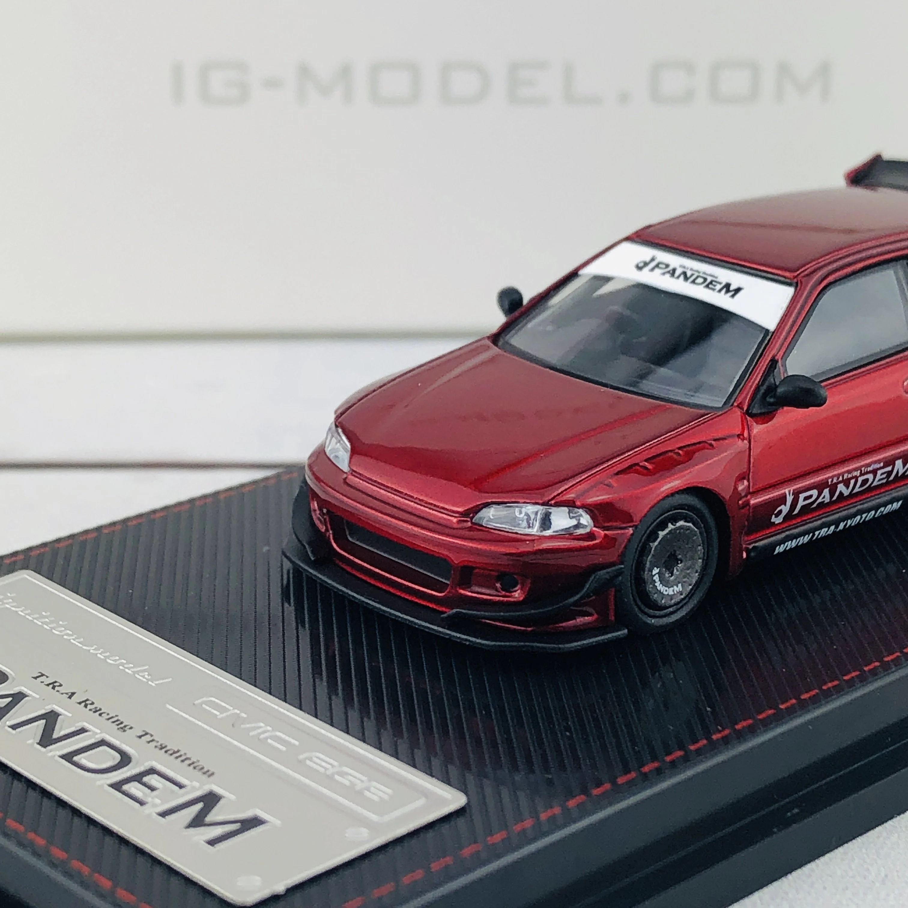 Ignition Model 1/64 Pandem Civic (EG6) Red Metallic 1414 - Image 3