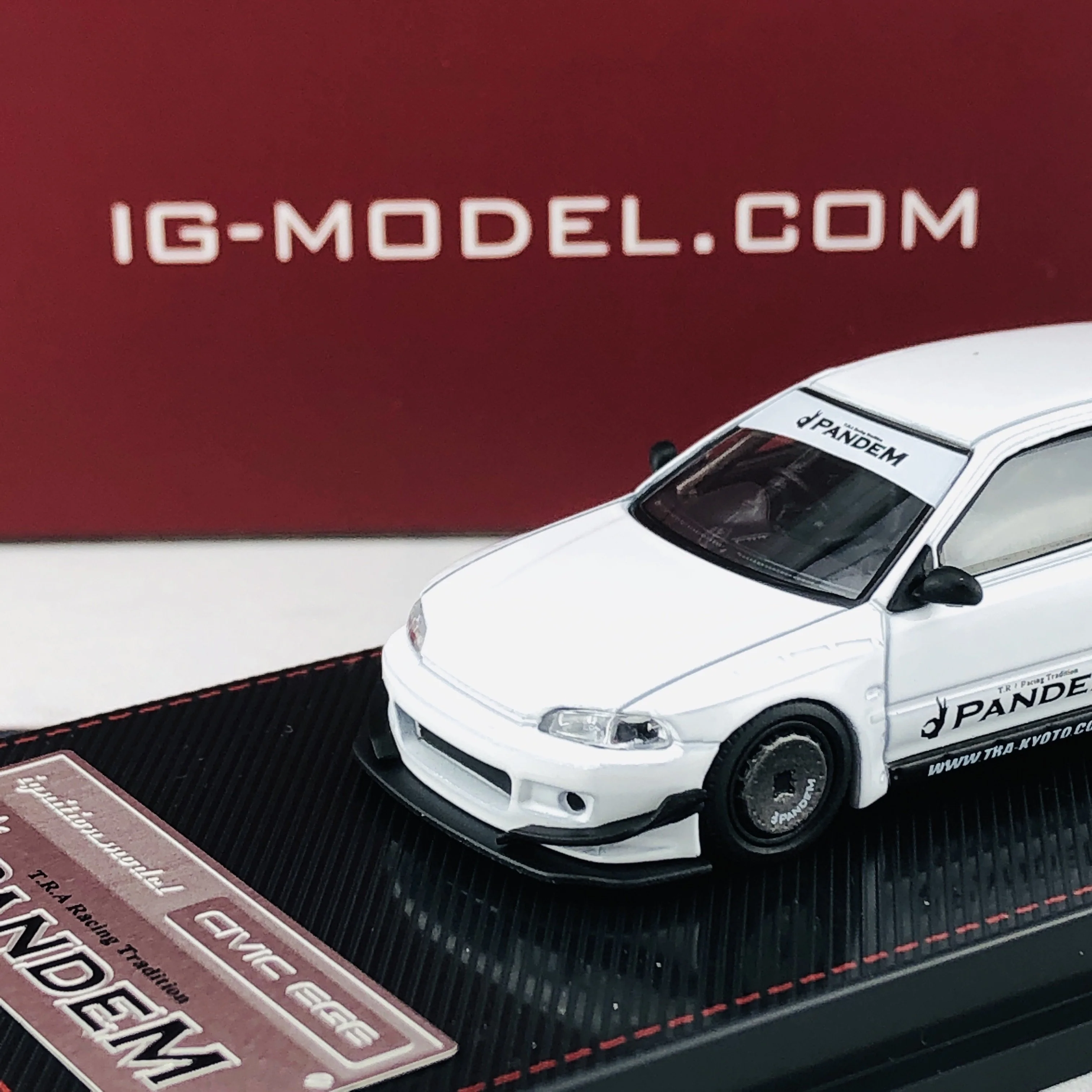 Ignition Model 1/64 Pandem Civic (EG6) White 1415 - Image 3