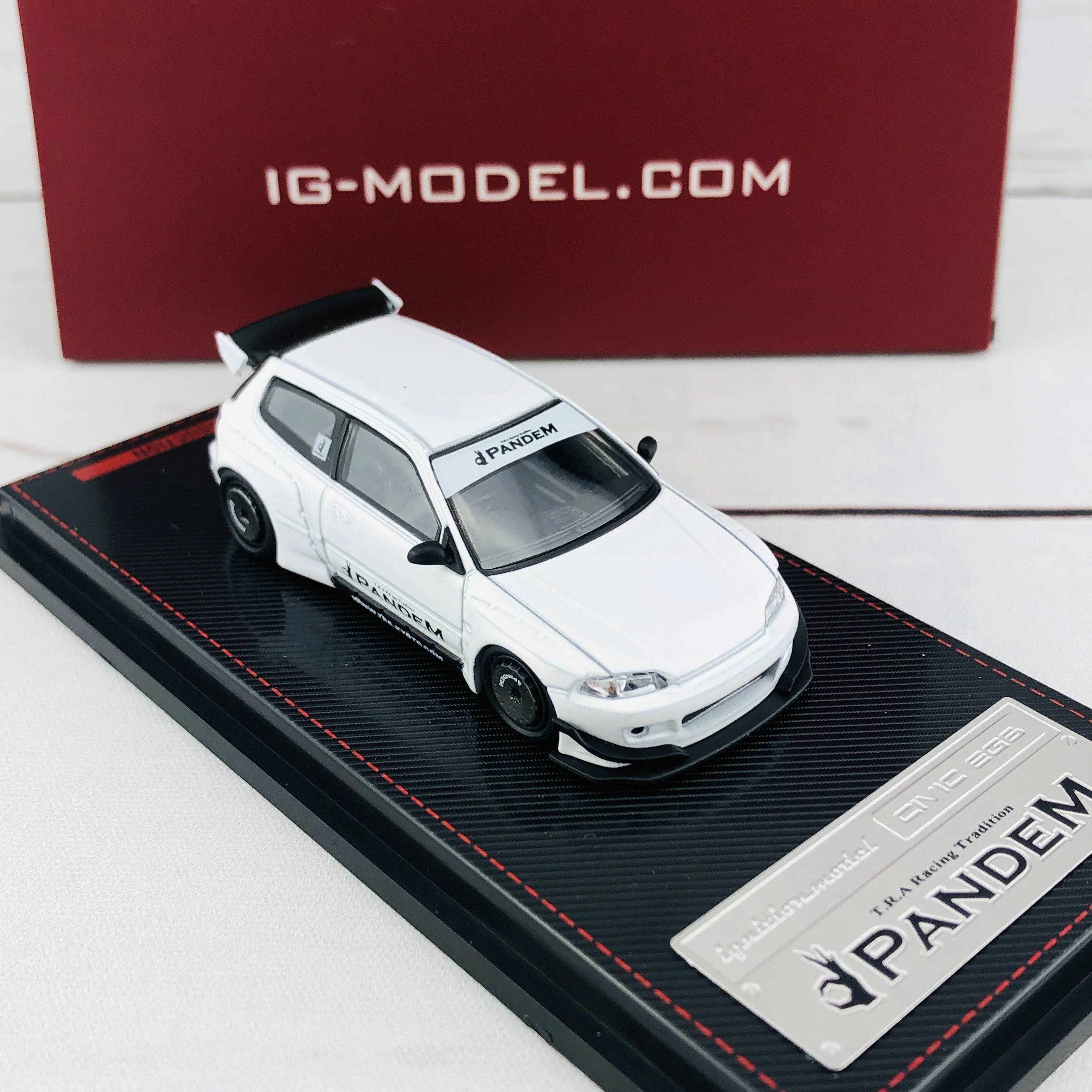 Ignition Model 1/64 Pandem Civic (EG6) White 1415 - Image 6