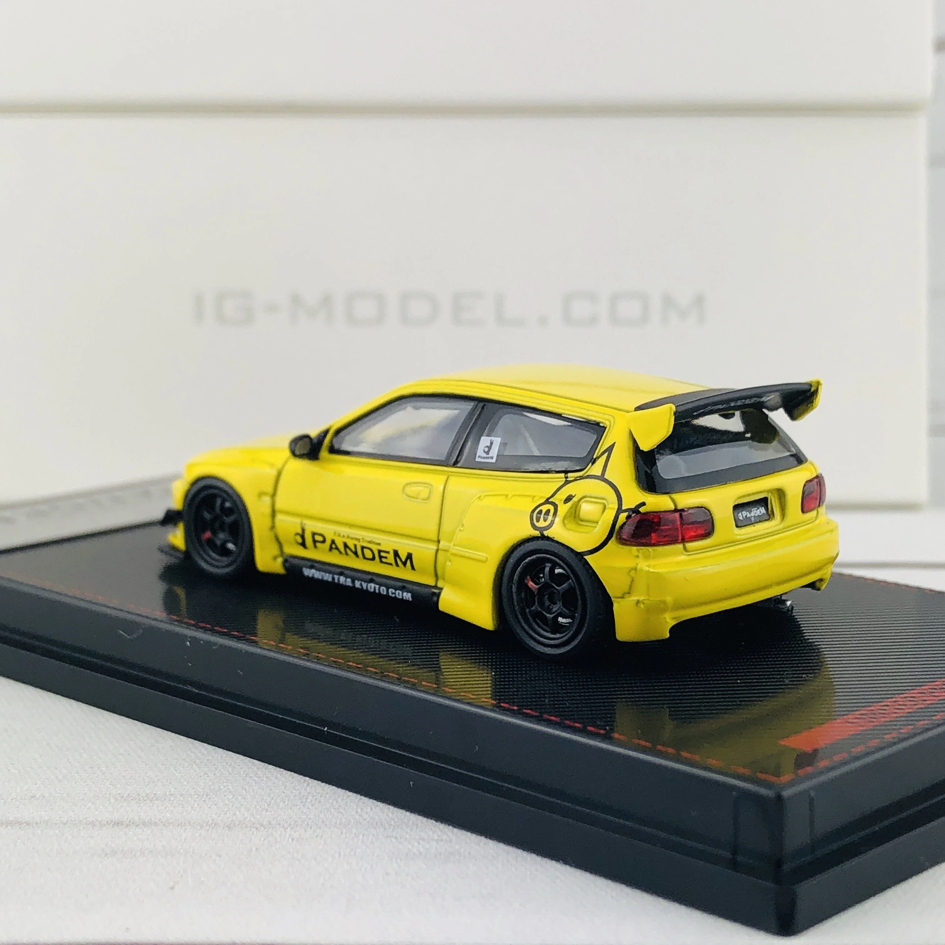 Ignition Model 1/64 Pandem Civic (EG6) Yellow 1416 - Image 4