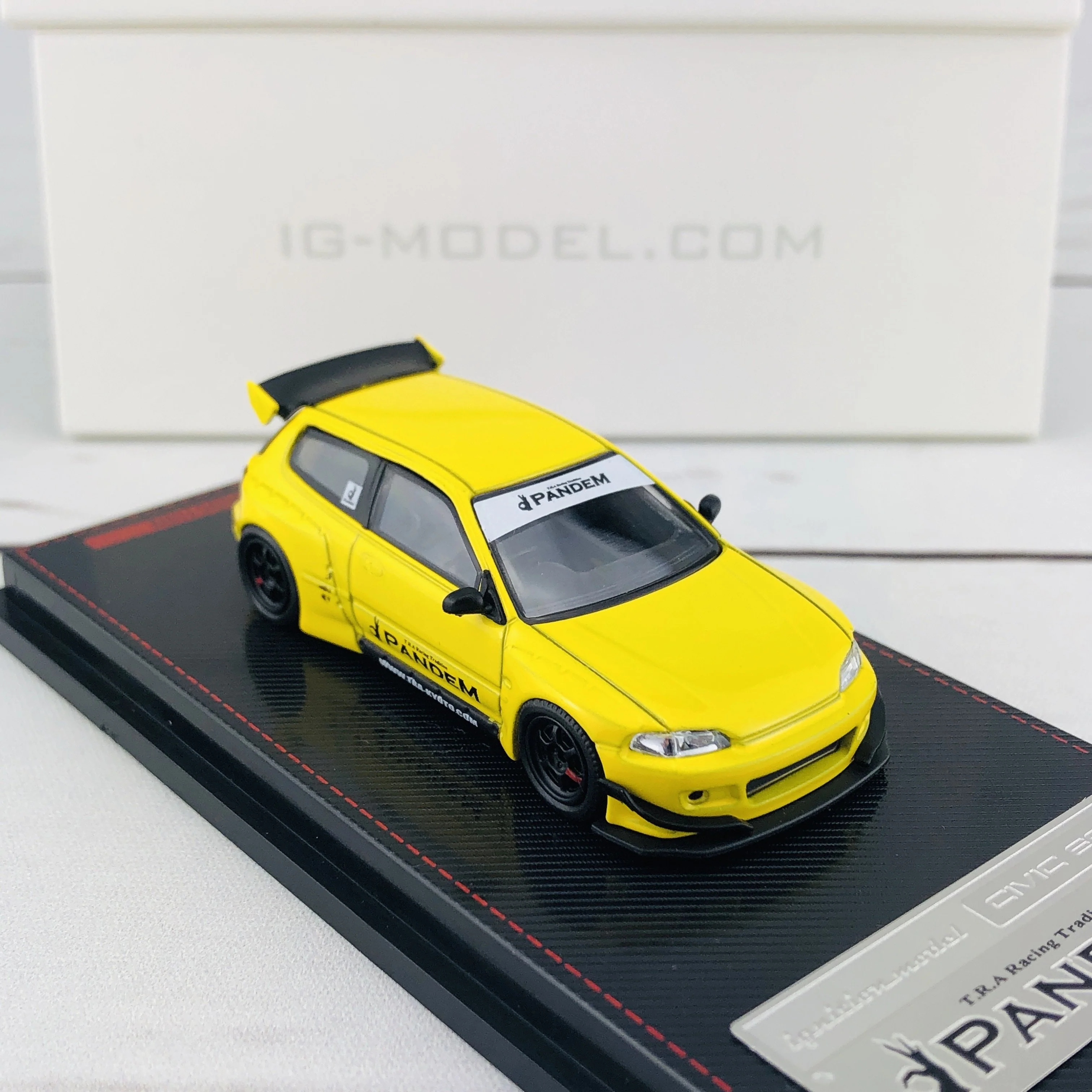Ignition Model 1/64 Pandem Civic (EG6) Yellow 1416 - Image 6