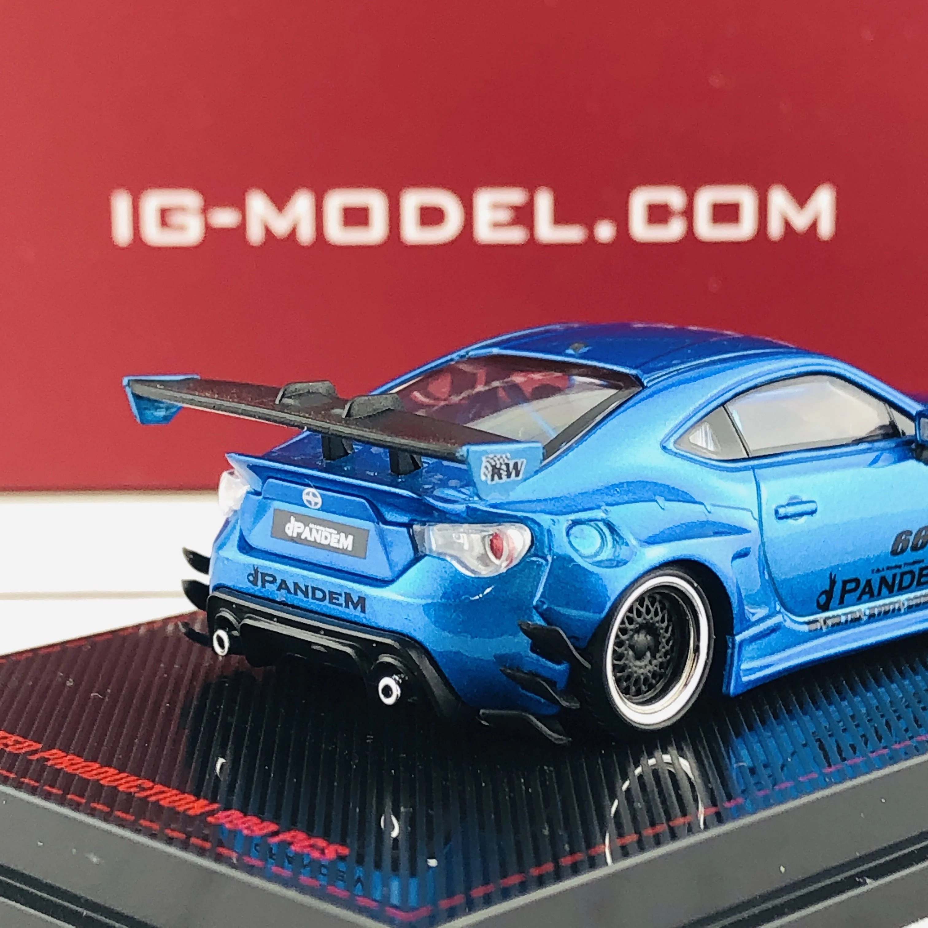 Ignition Model 1/64 Pandem Toyota 86 V3 Blue Metallic 1403 - Image 5