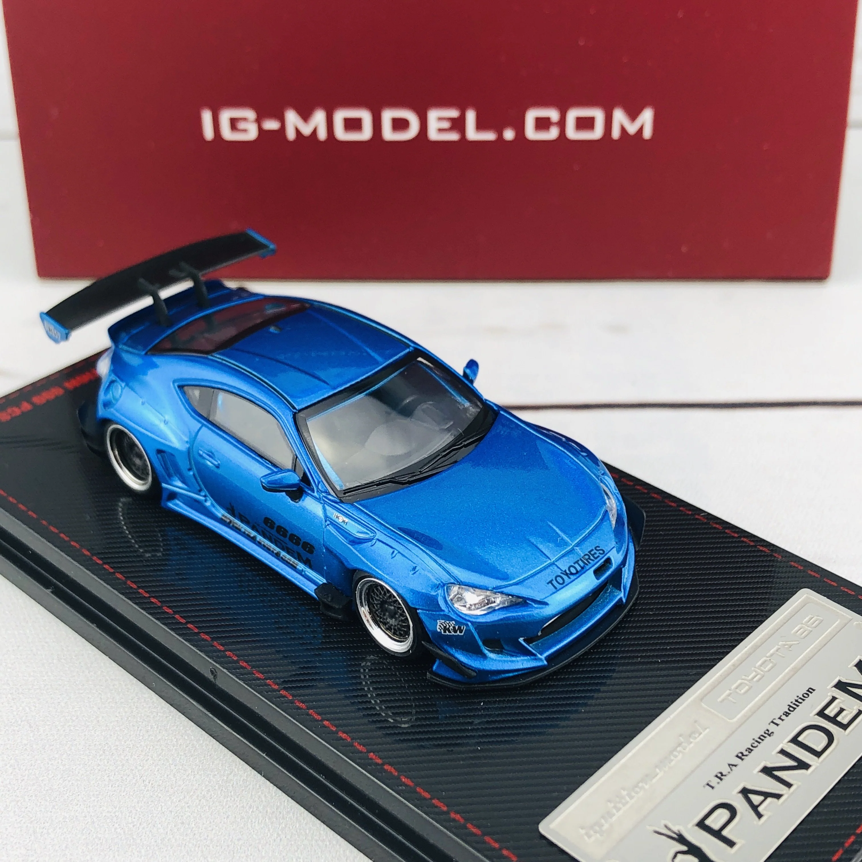 Ignition Model 1/64 Pandem Toyota 86 V3 Blue Metallic 1403 - Image 6