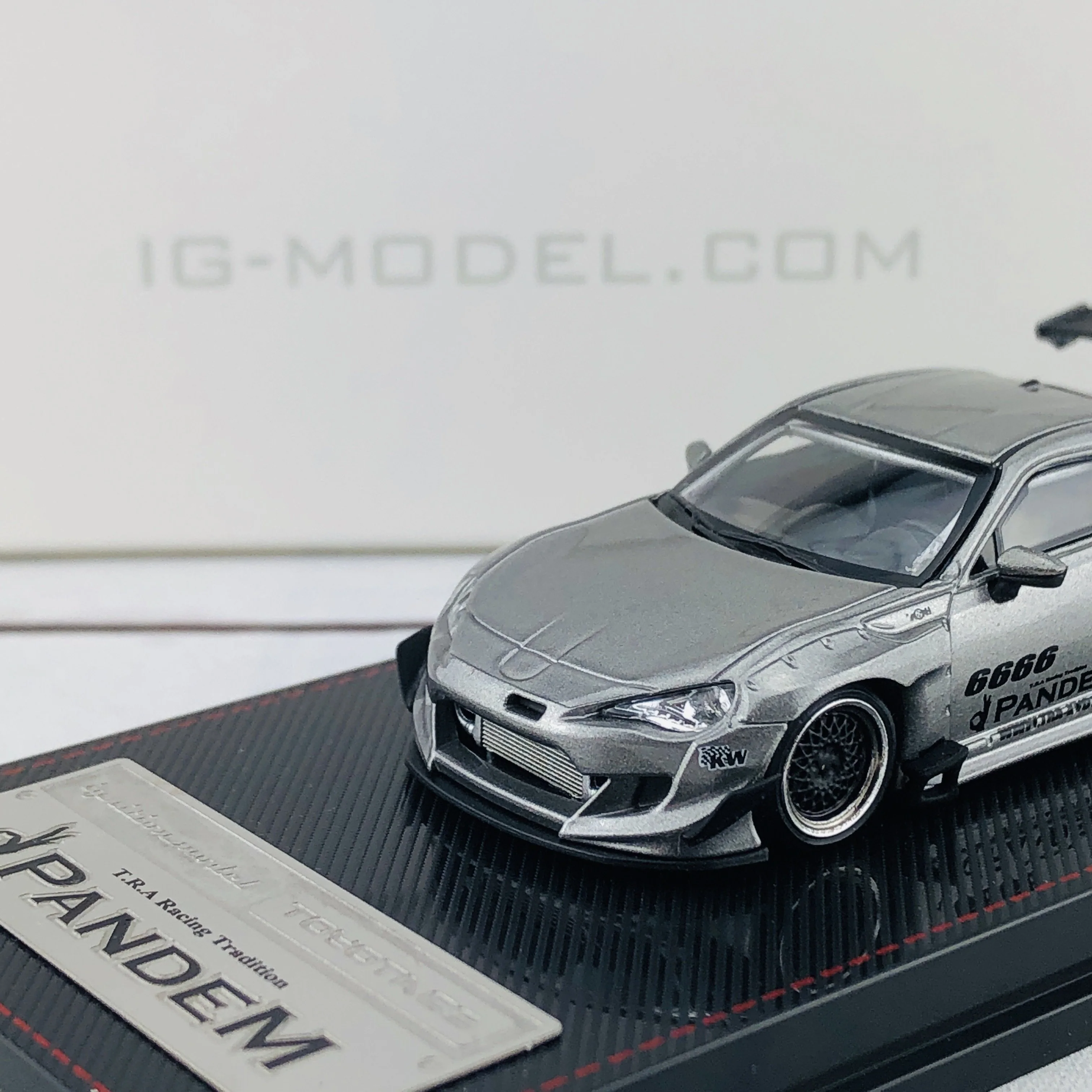 Ignition Model 1/64 Pandem Toyota 86 V3 Gray Metallic 1406 - Image 3