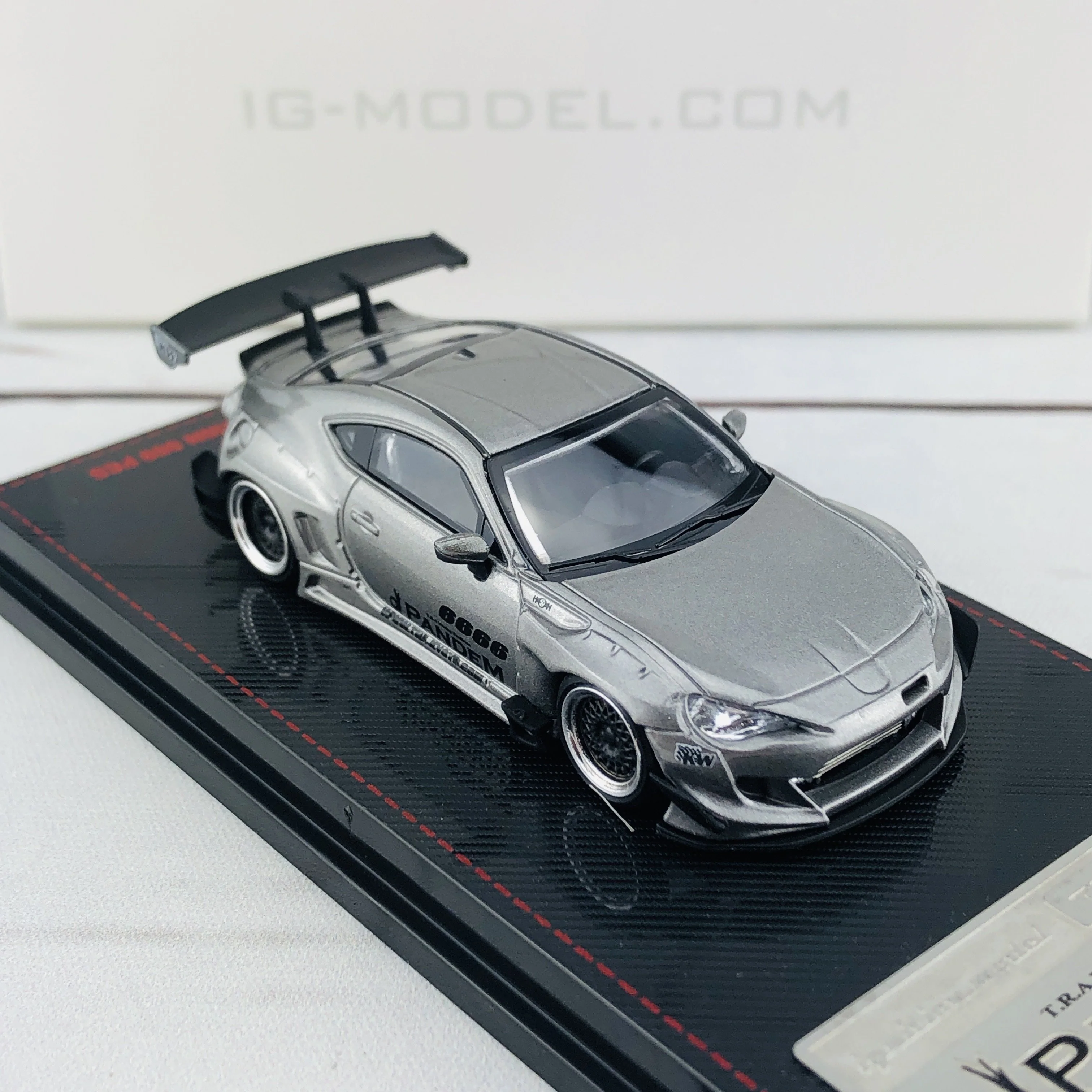 Ignition Model 1/64 Pandem Toyota 86 V3 Gray Metallic 1406 - Image 6