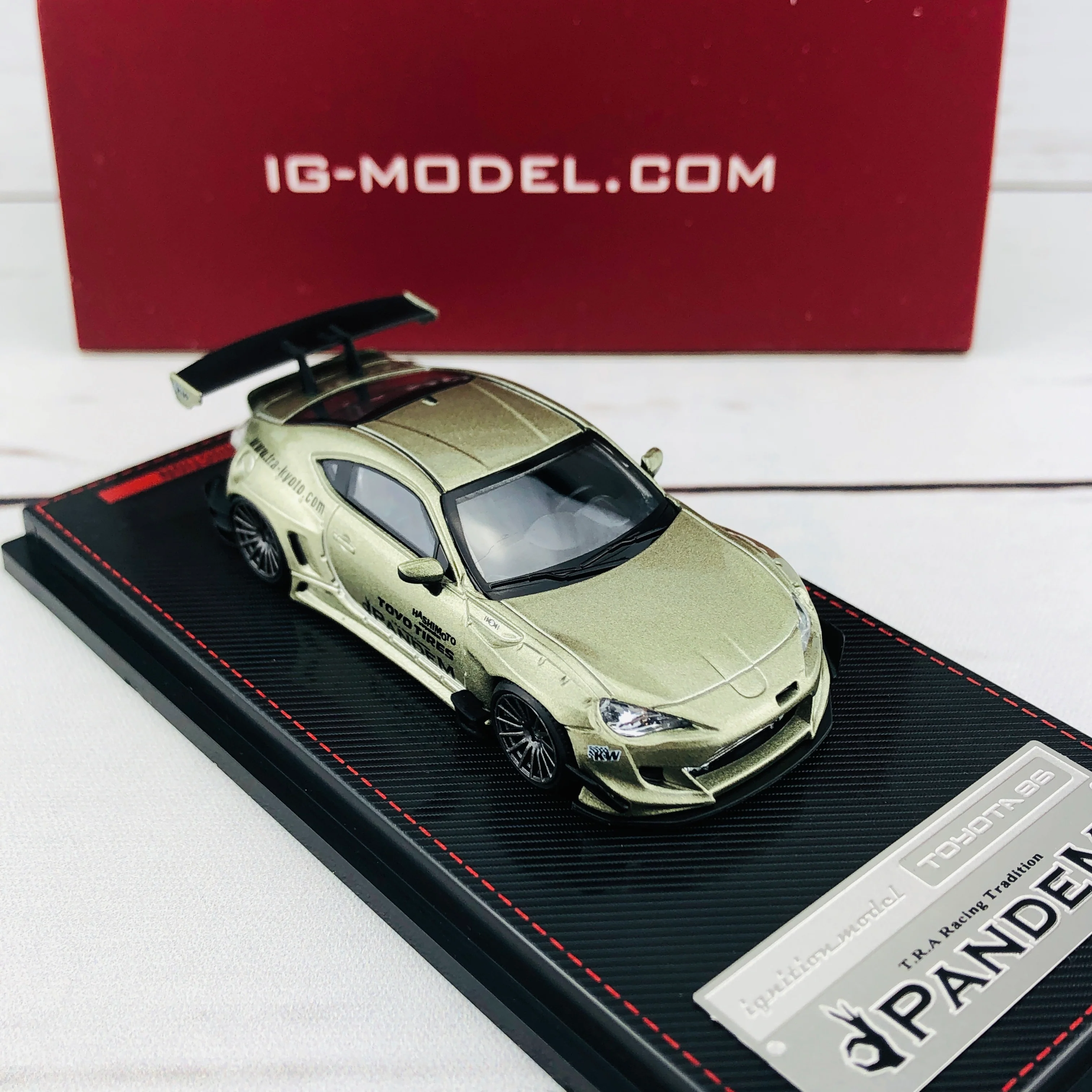 Ignition Model 1/64 Pandem Toyota 86 V3 Green Metallic 1754 - Image 6