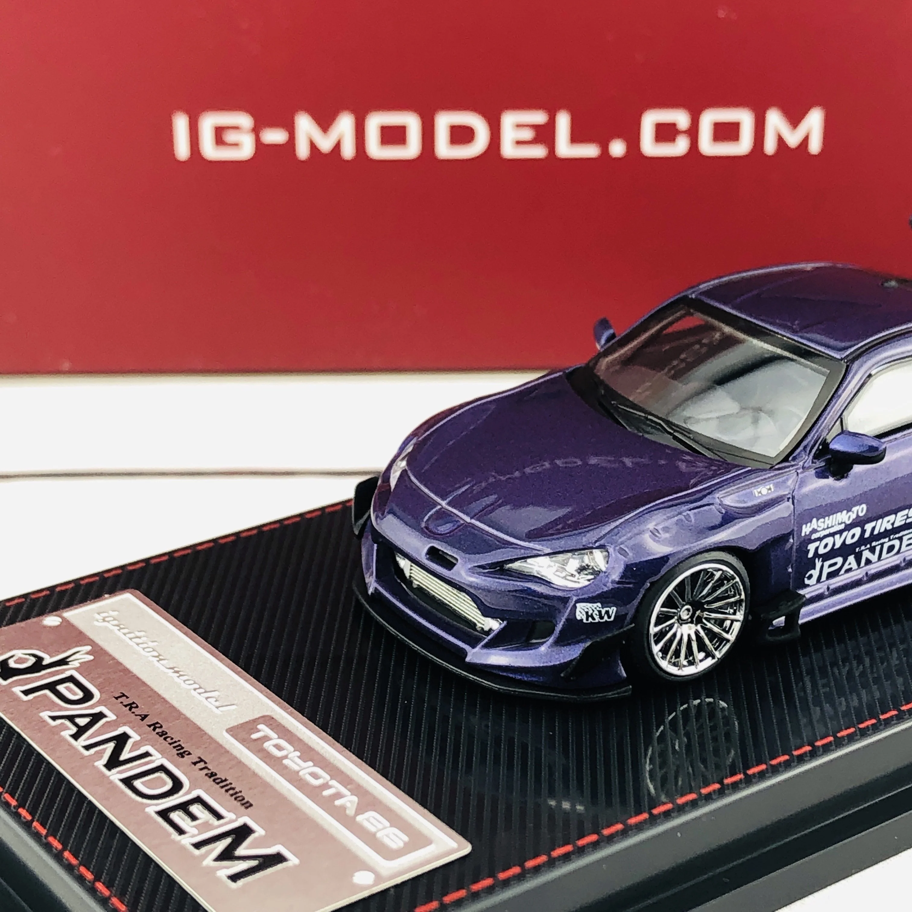 Ignition Model 1/64 Pandem Toyota 86 V3 Purple Metallic 1755 - Image 3