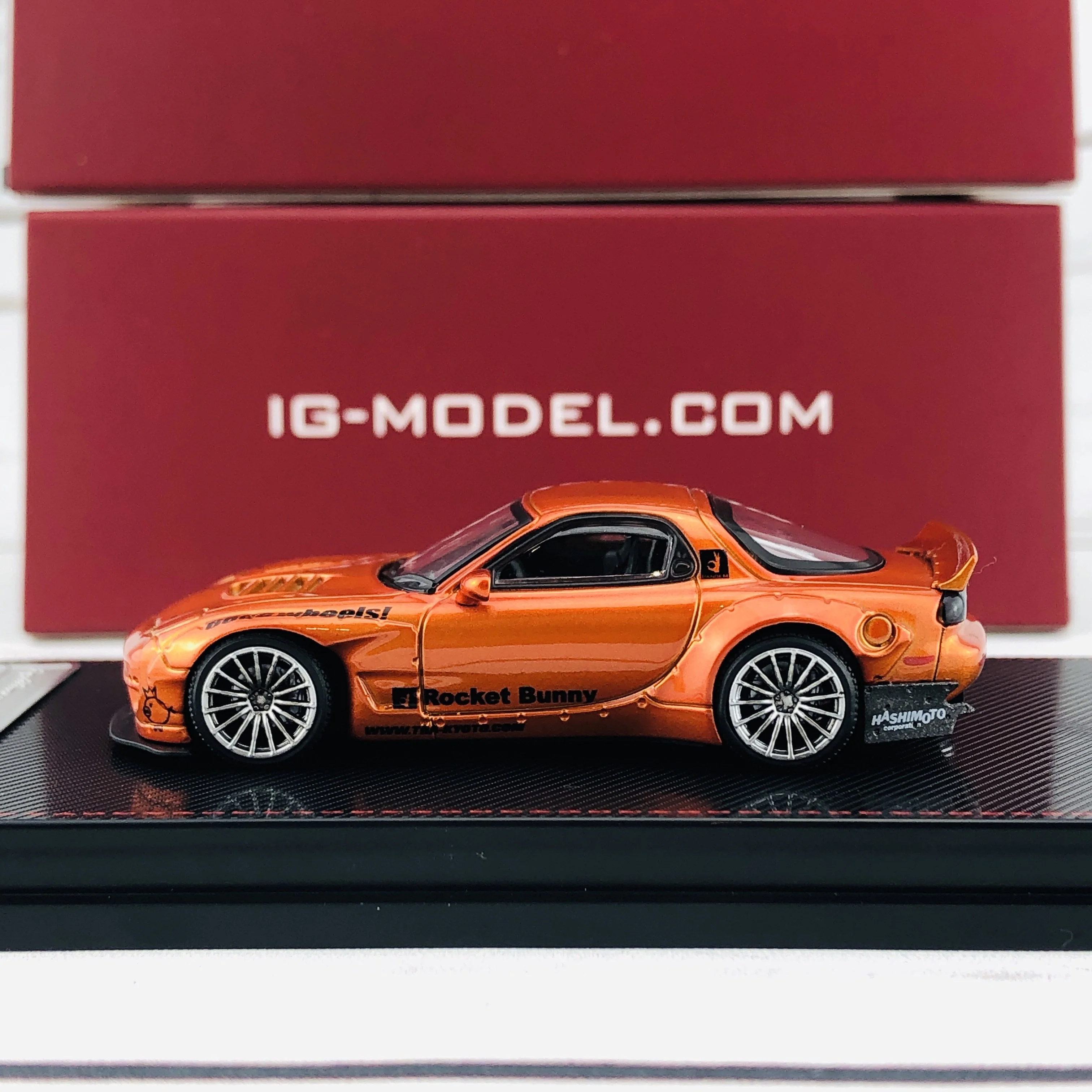 Ignition Model 1/64 Rocket Bunny RX7 (FD35) Orange Metallic 1650 - Image 2