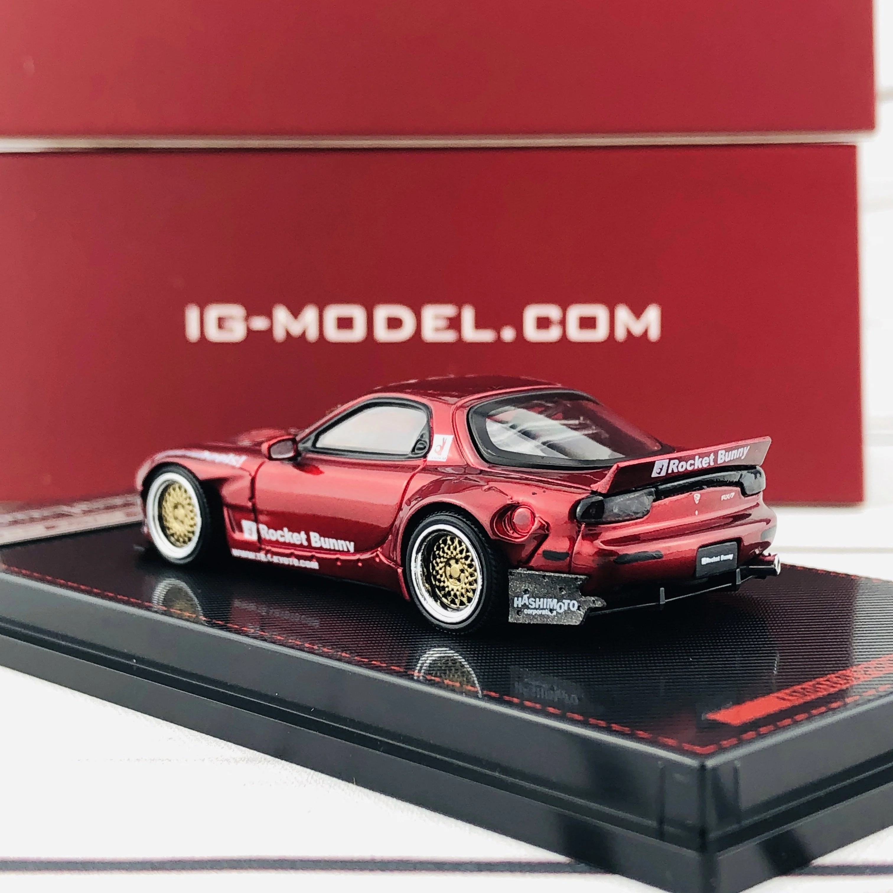 Ignition Model 1/64 Rocket Bunny RX7 (FD35) Red Metallic 1407 - Image 4