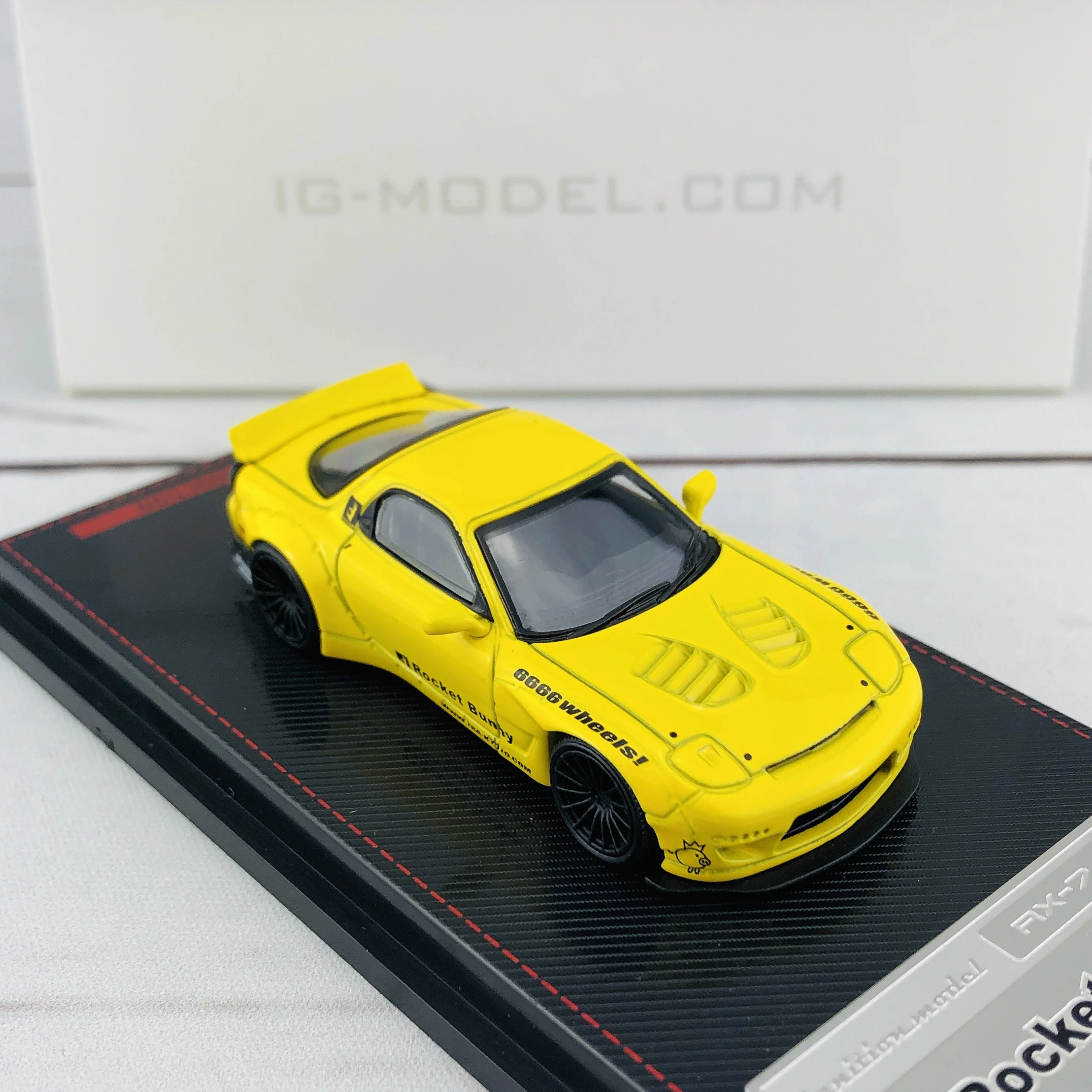 Ignition Model 1/64 Rocket Bunny RX7 (FD35) Yellow 1410 - Image 6