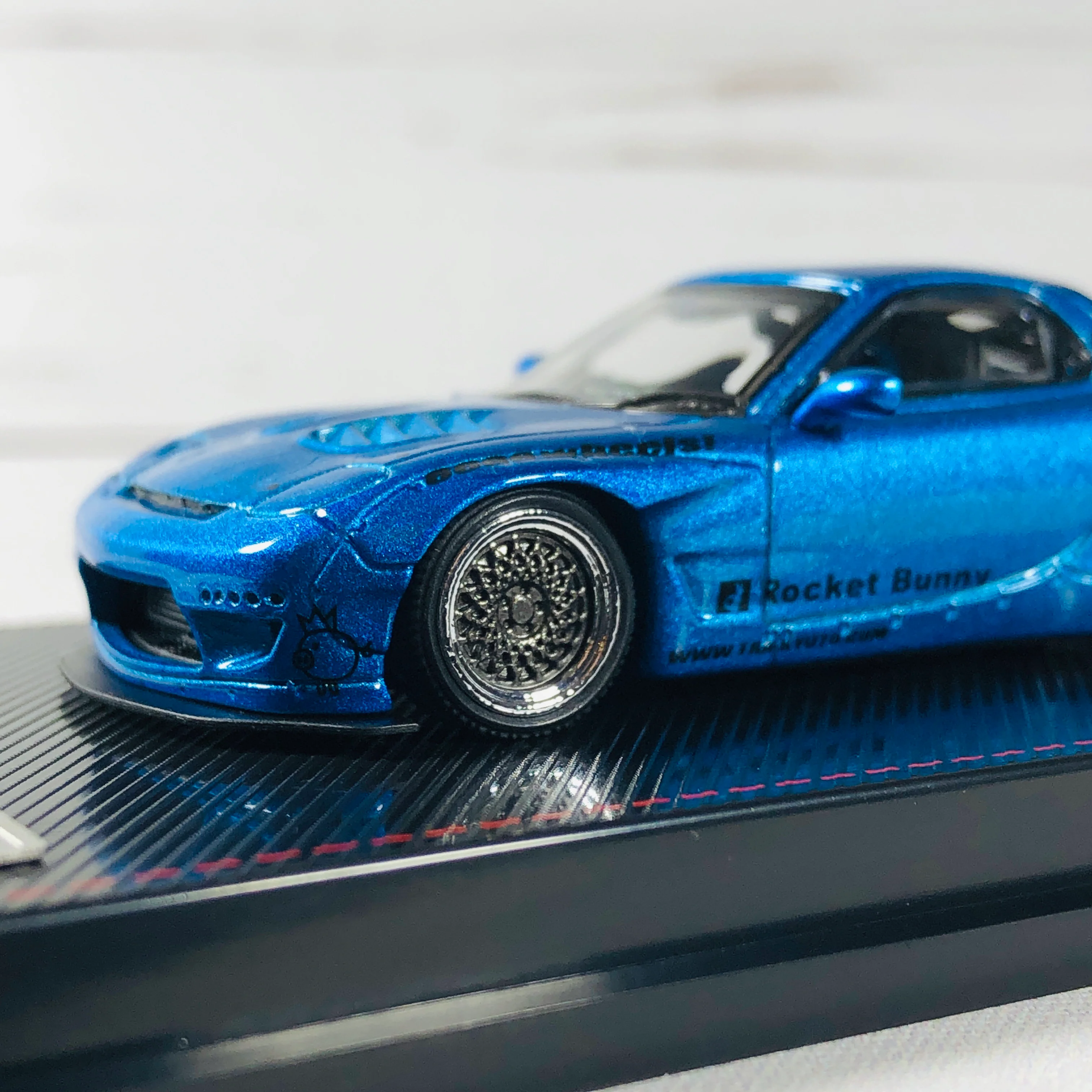 Ignition Model 1/64 Rocket Bunny RX7 (FD3S) Blue Metallic - Tarmac Works Exclusive Color - Image 4