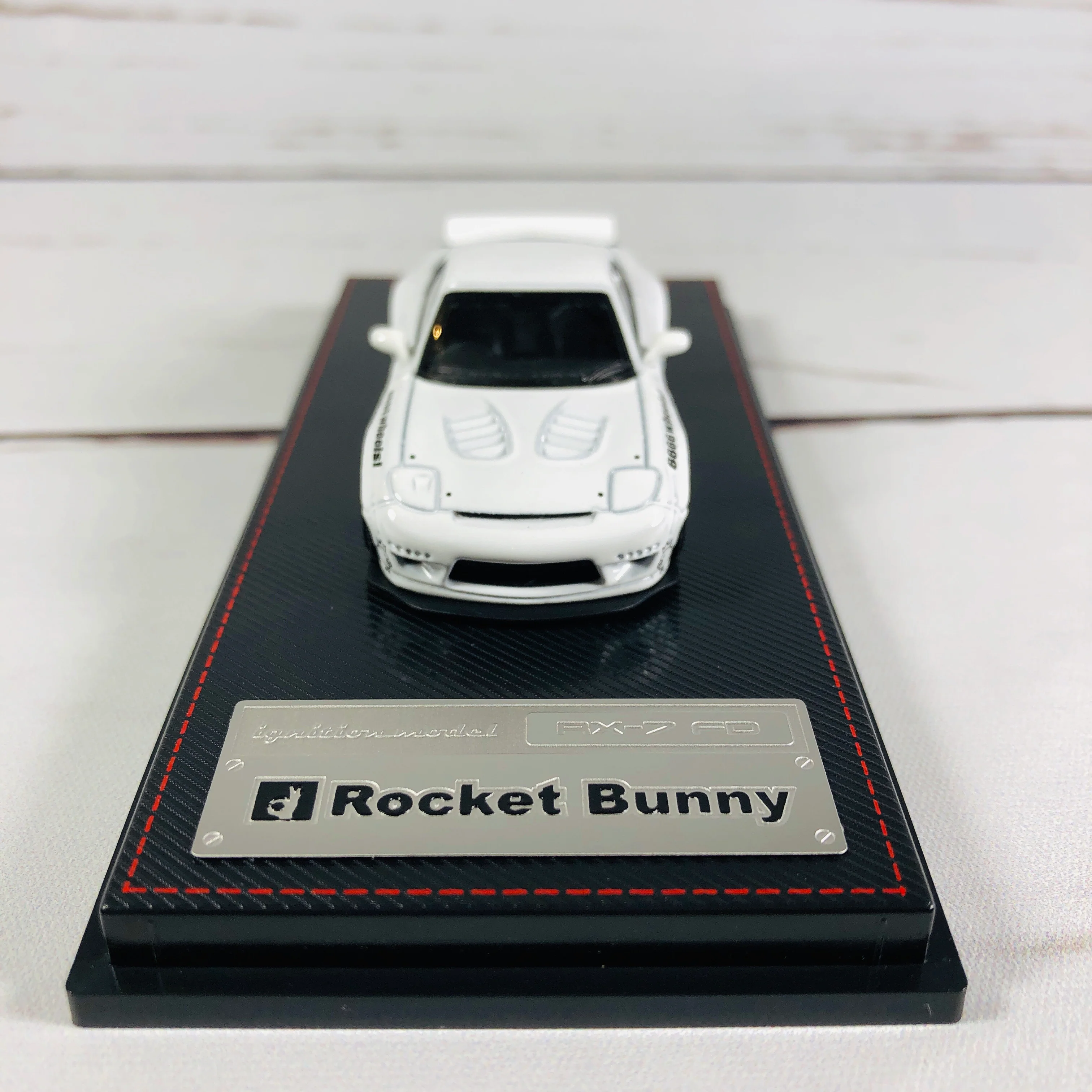 Ignition Model 1/64 Rocket Bunny RX7 (FD3S) White 1411 - Image 3