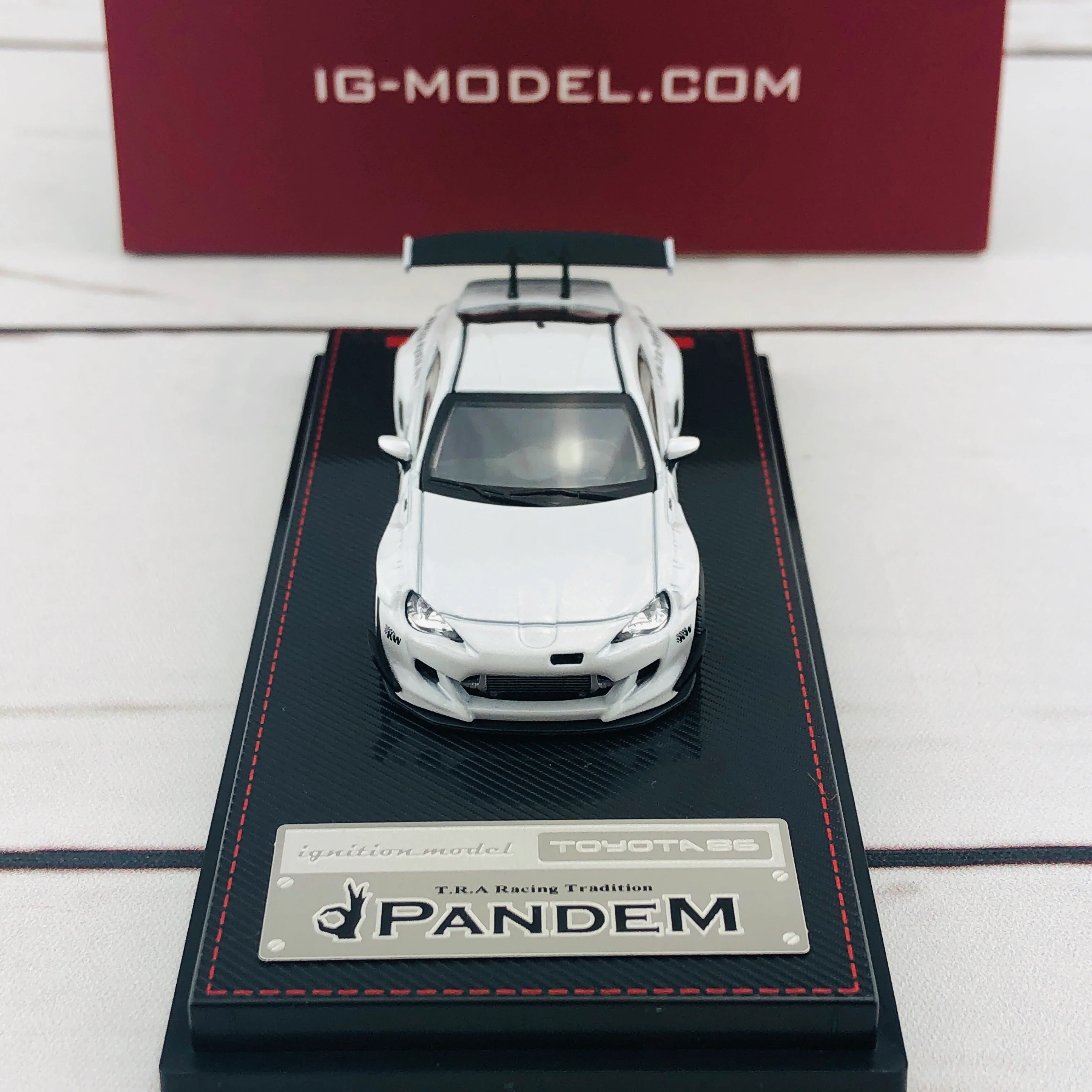Ignition Model 1/64 Pandem Toyota 86 V3 White Metallic 1750 - Image 8