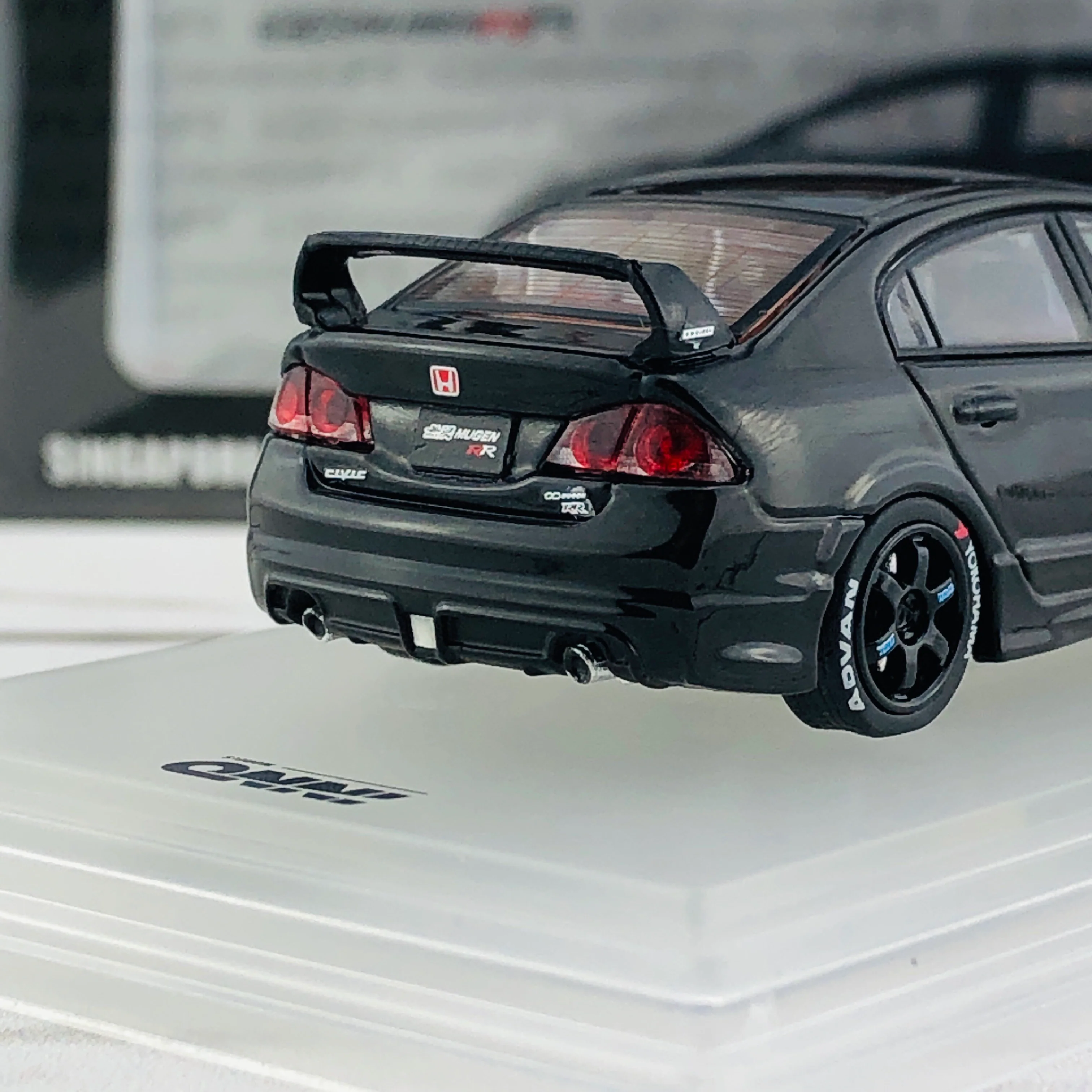 INNO64 1/64 HONDA CIVIC FD2 Mugen RR (Singapore Special Edition) IN64-FD2R-BLSG  **Limited Qty** - Image 5