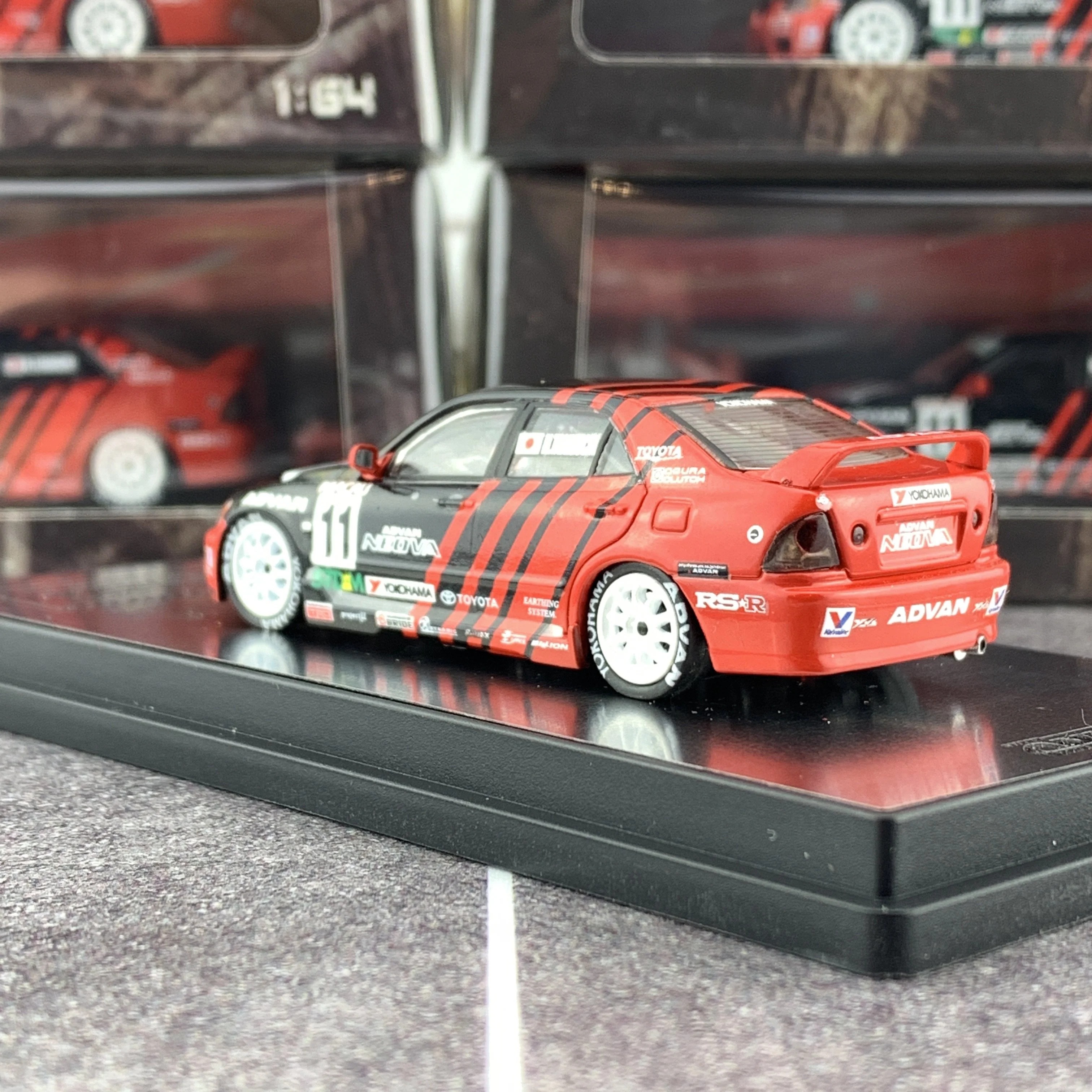 INNO x POPRACE Toyota Altezza Macau Guia Race 2001 #11 PR64-ALT-01M11 - Image 4