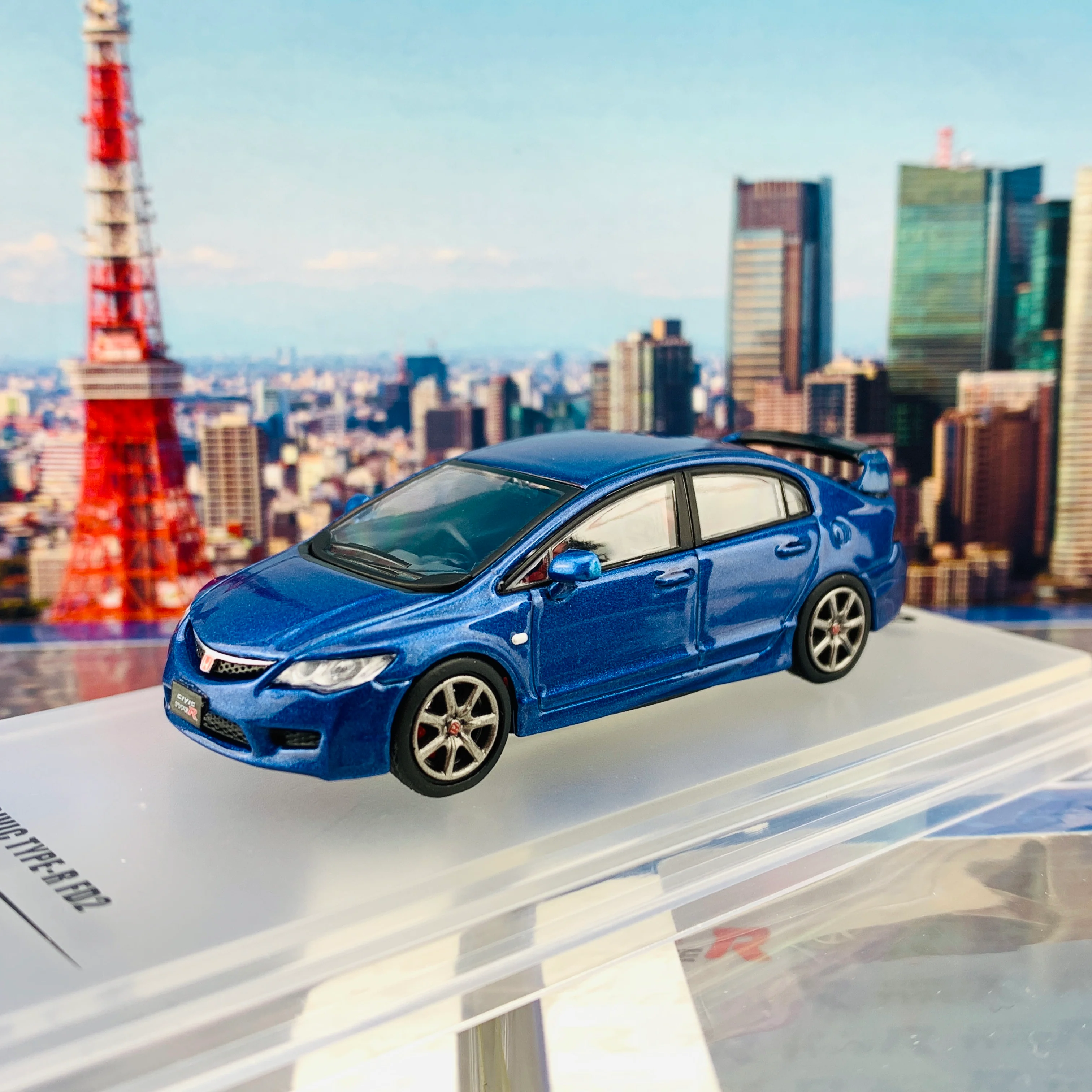 INNO64 1/64 Honda Civic Type-R FD2 BLUE IN64-FD2-BLUE - Image 2