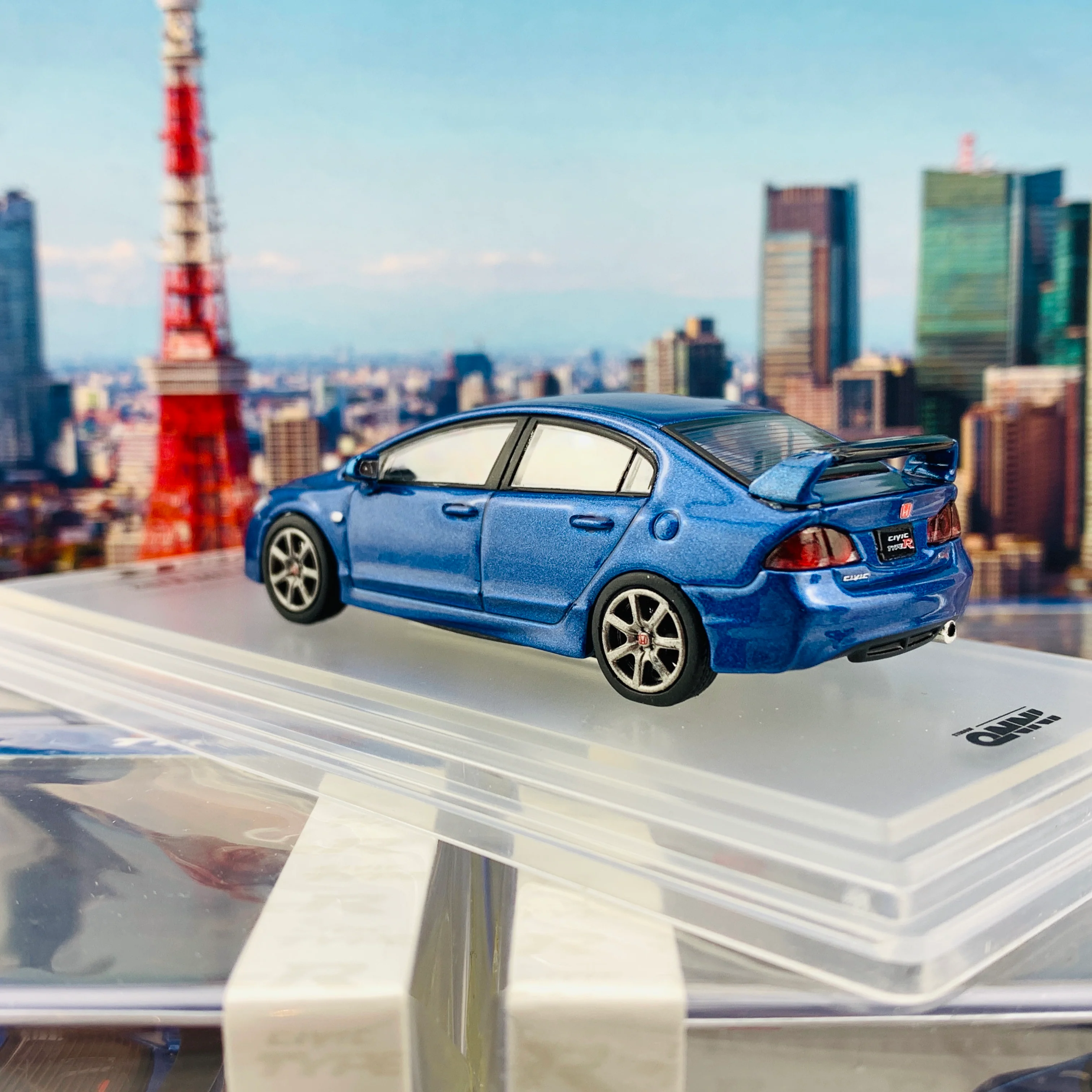 INNO64 1/64 Honda Civic Type-R FD2 BLUE IN64-FD2-BLUE - Image 4