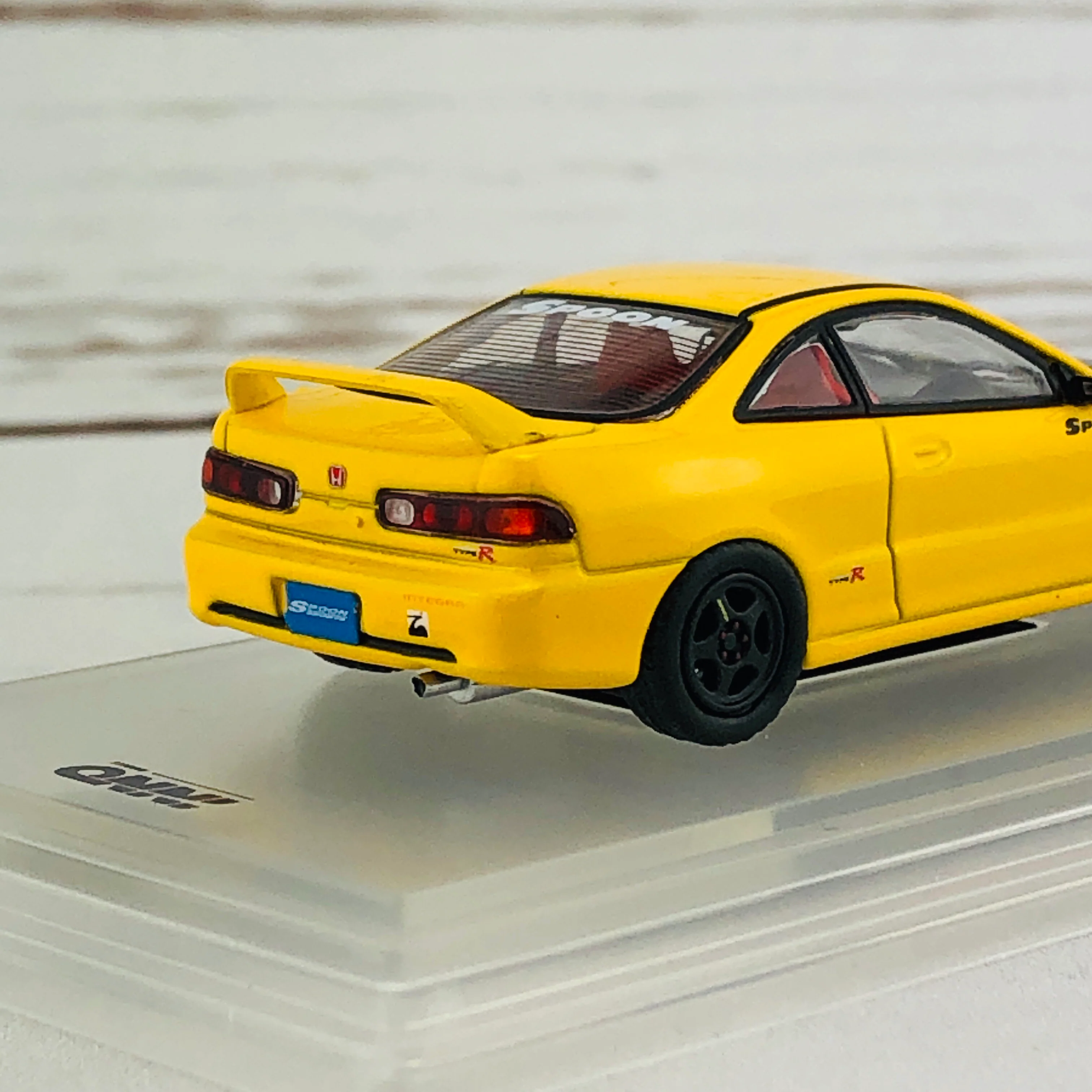 INNO64 1/64 Honda Integra Type-R DC2 Tuned by Spoon Malaysian Special Edition IN64-DC2-YSPMS - Image 8