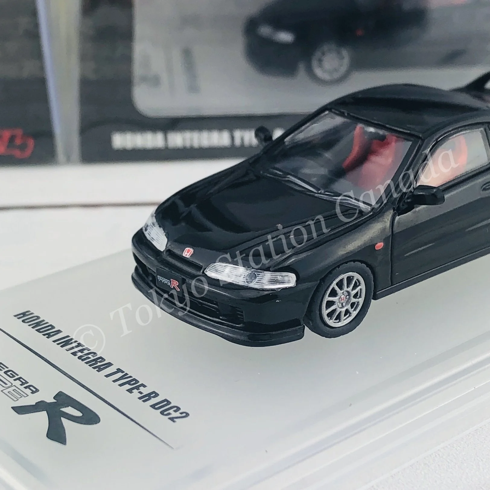 INNO64 1/64 Honda Integra Type-R DC2 Black IN64-DC2-BLA - Image 4