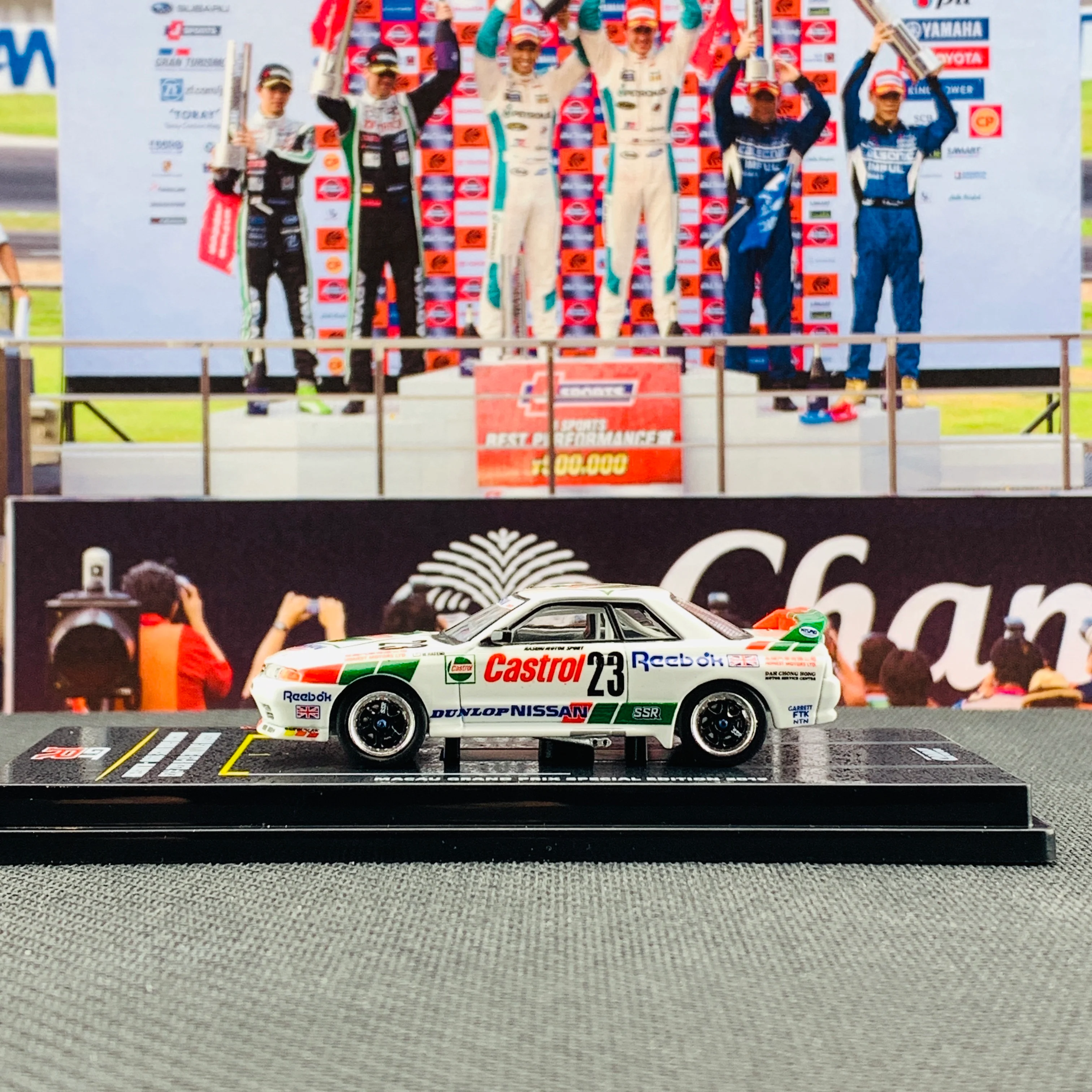 INNO64 1/64 Macau Grand Prix Special Edition Nissan Skyline GTR R32 #23 Macua Guia Race 1990 - M.Hasemi IN64-MGP19-R3202 - Image 2
