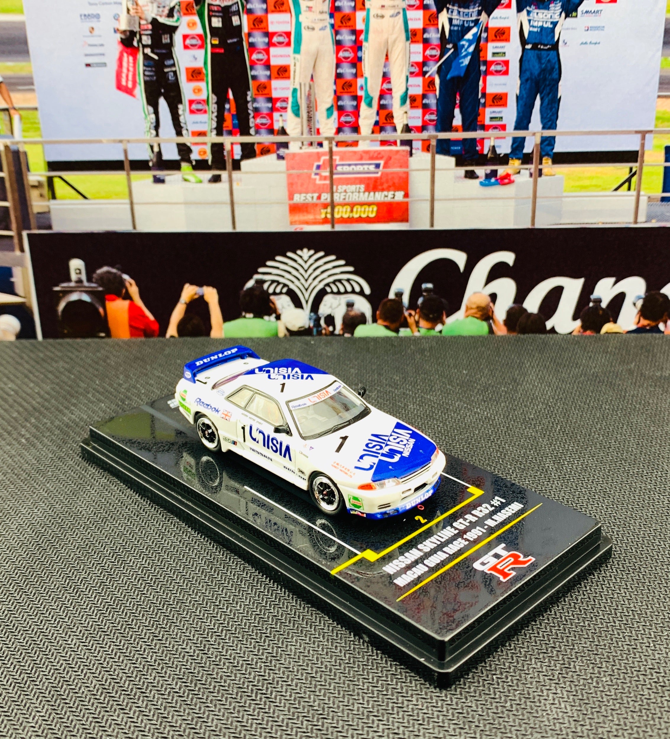 INNO64 1/64 Macau Grand Prix Special Edition Nissan Skyline GTR R32 #1 Macua Guia Race 1991 - M.Hasemi IN64-MGP19-R3201 - Image 3