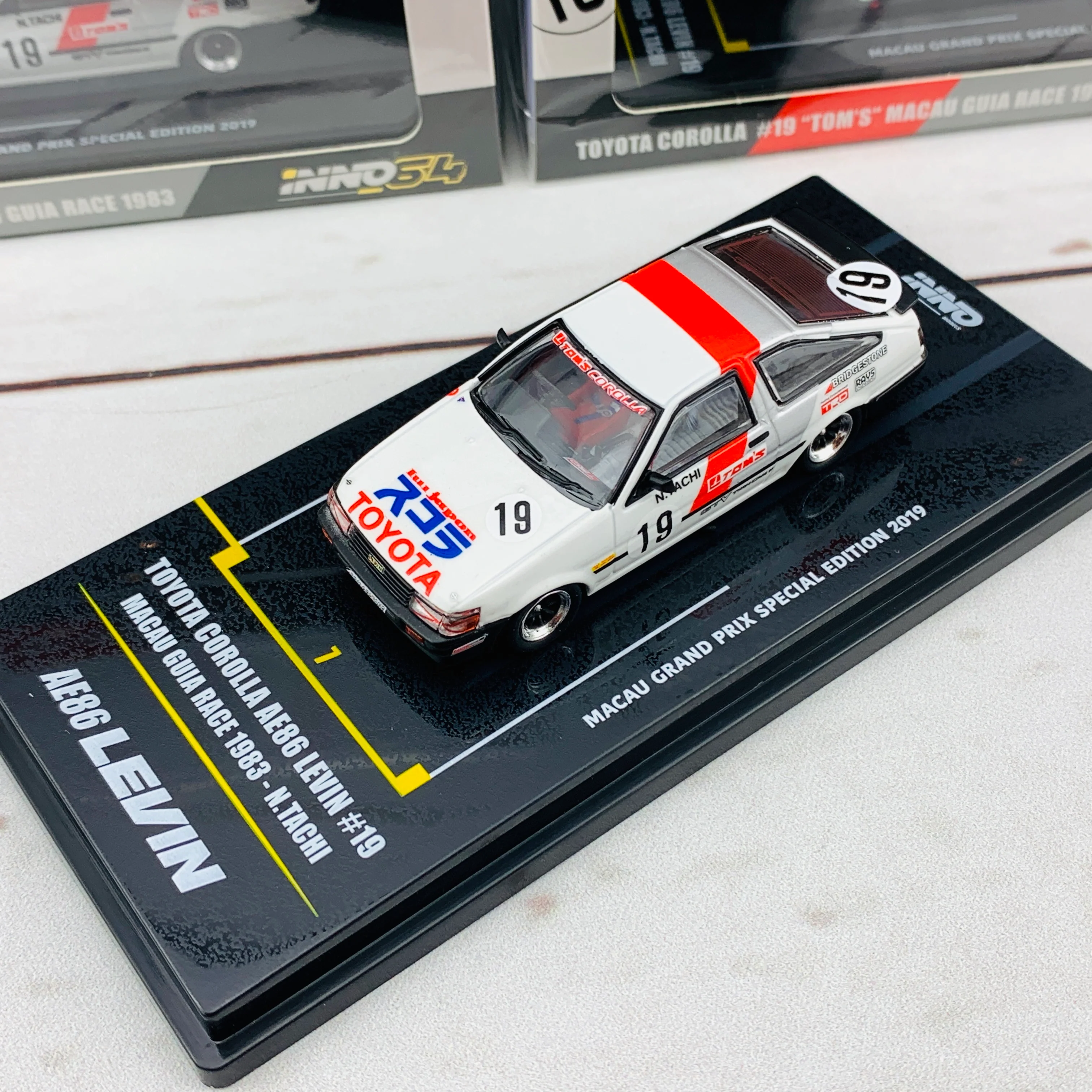INNO64 1/64 Toyota Corolla AE86 Levin #19 Macua Guia Race 1983 Macau Grand Prix Special Edition- N.Tachi IN64-MGP19-AE86 - Image 2
