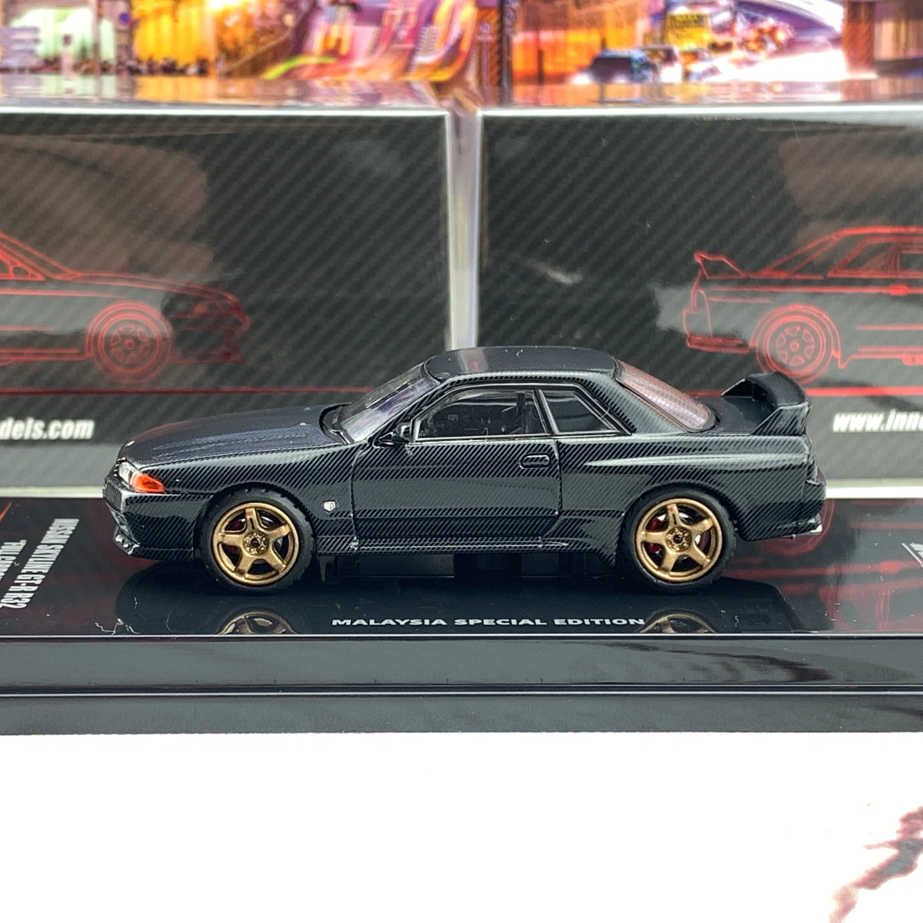 INNO64 1/64 Nissan Skyline GTR R32 Full Carbon Malaysia Special Edition IN64-R32-CBMS **Limited Qty** - Image 2