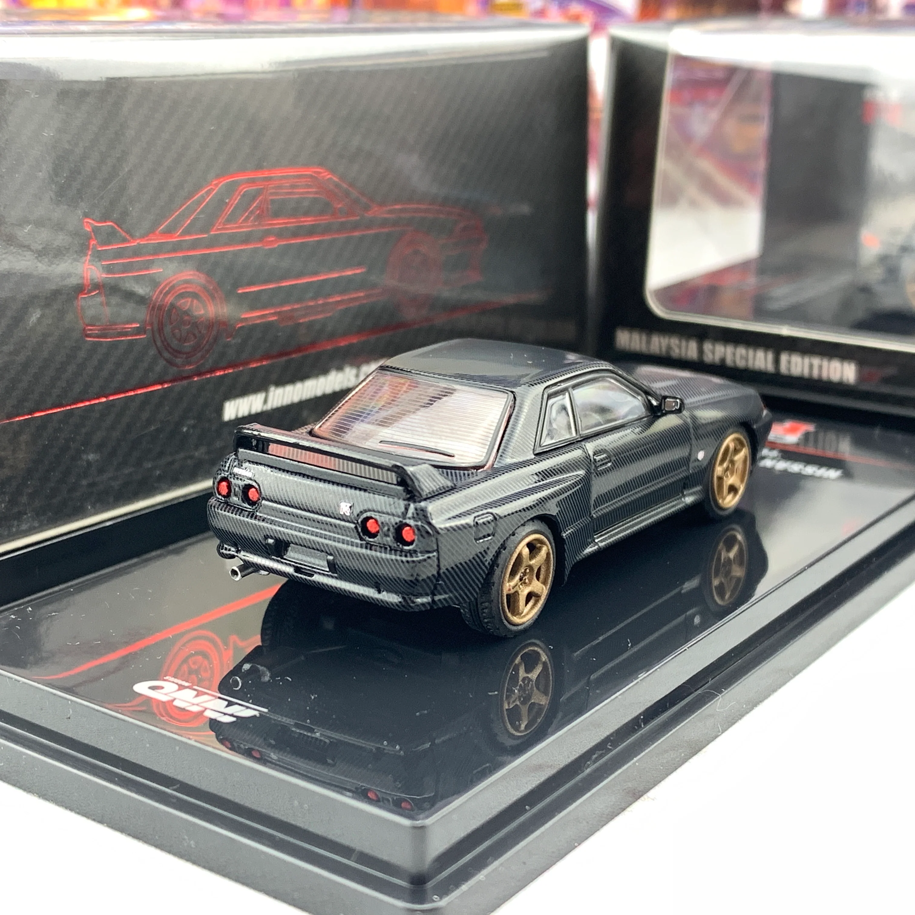 INNO64 1/64 Nissan Skyline GTR R32 Full Carbon Malaysia Special Edition IN64-R32-CBMS **Limited Qty** - Image 4